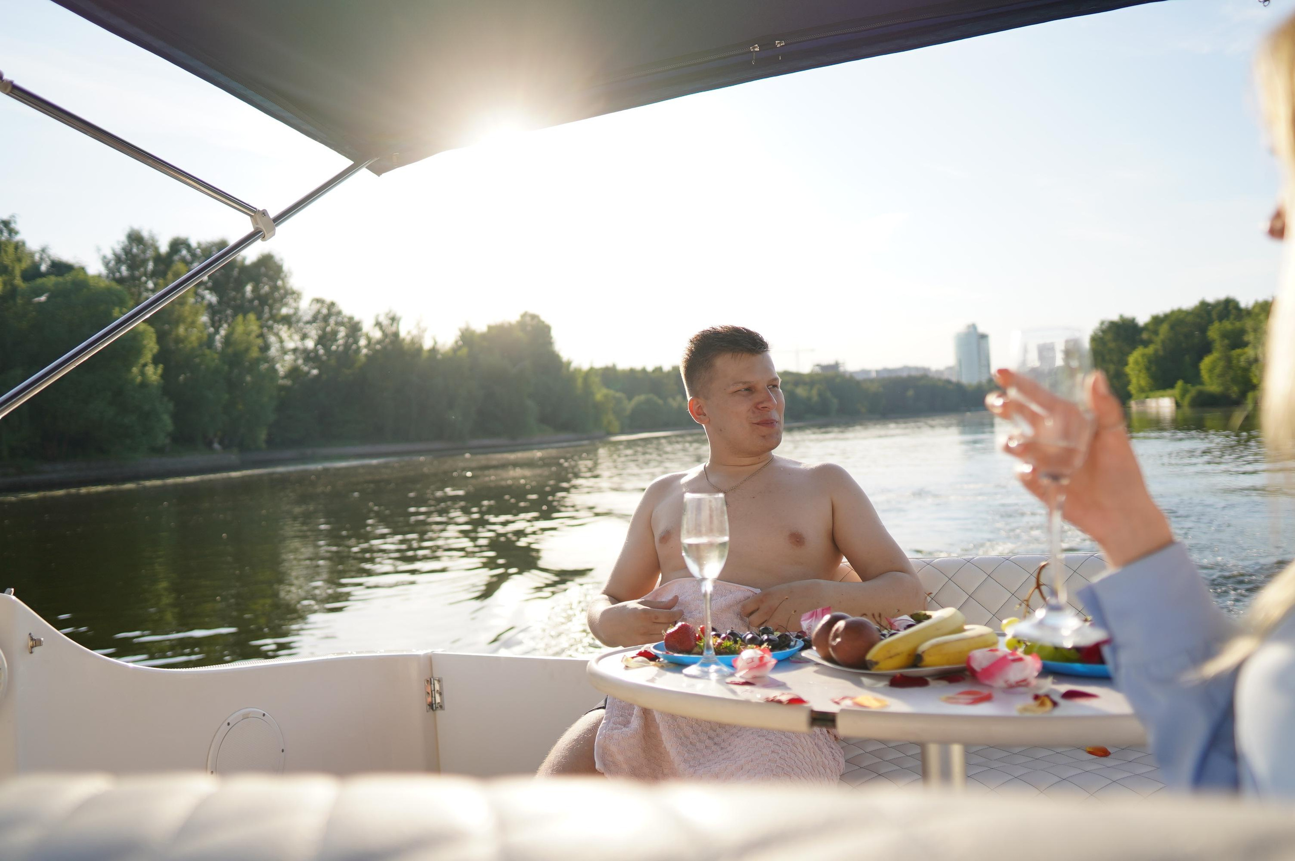 Фотосессия на яхте. Фотографии от Евгении Кузнецовой. Москва, Сочи, Краснодар