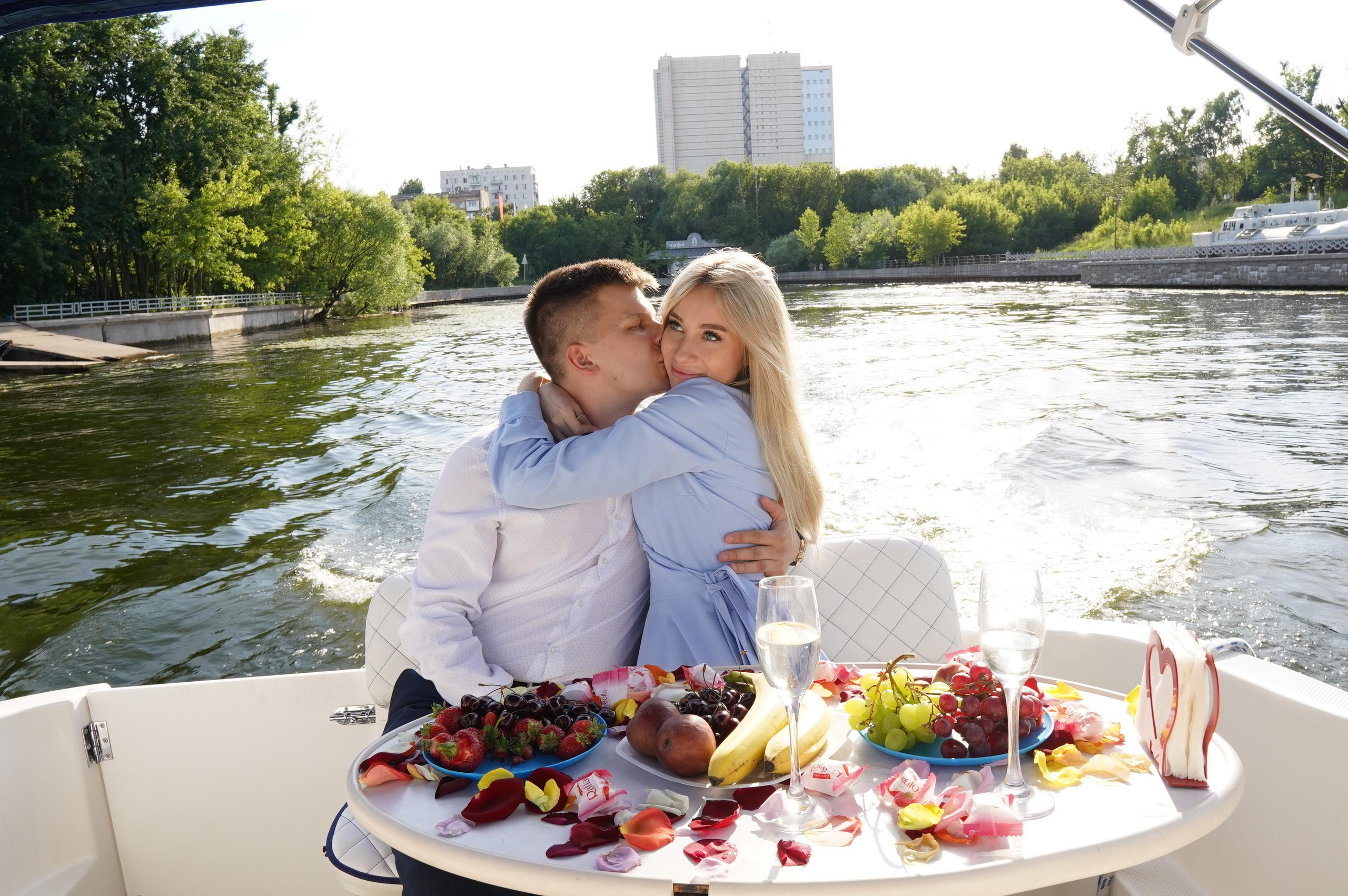 Фотосессия на яхте. Фотографии от Евгении Кузнецовой. Москва, Сочи, Краснодар