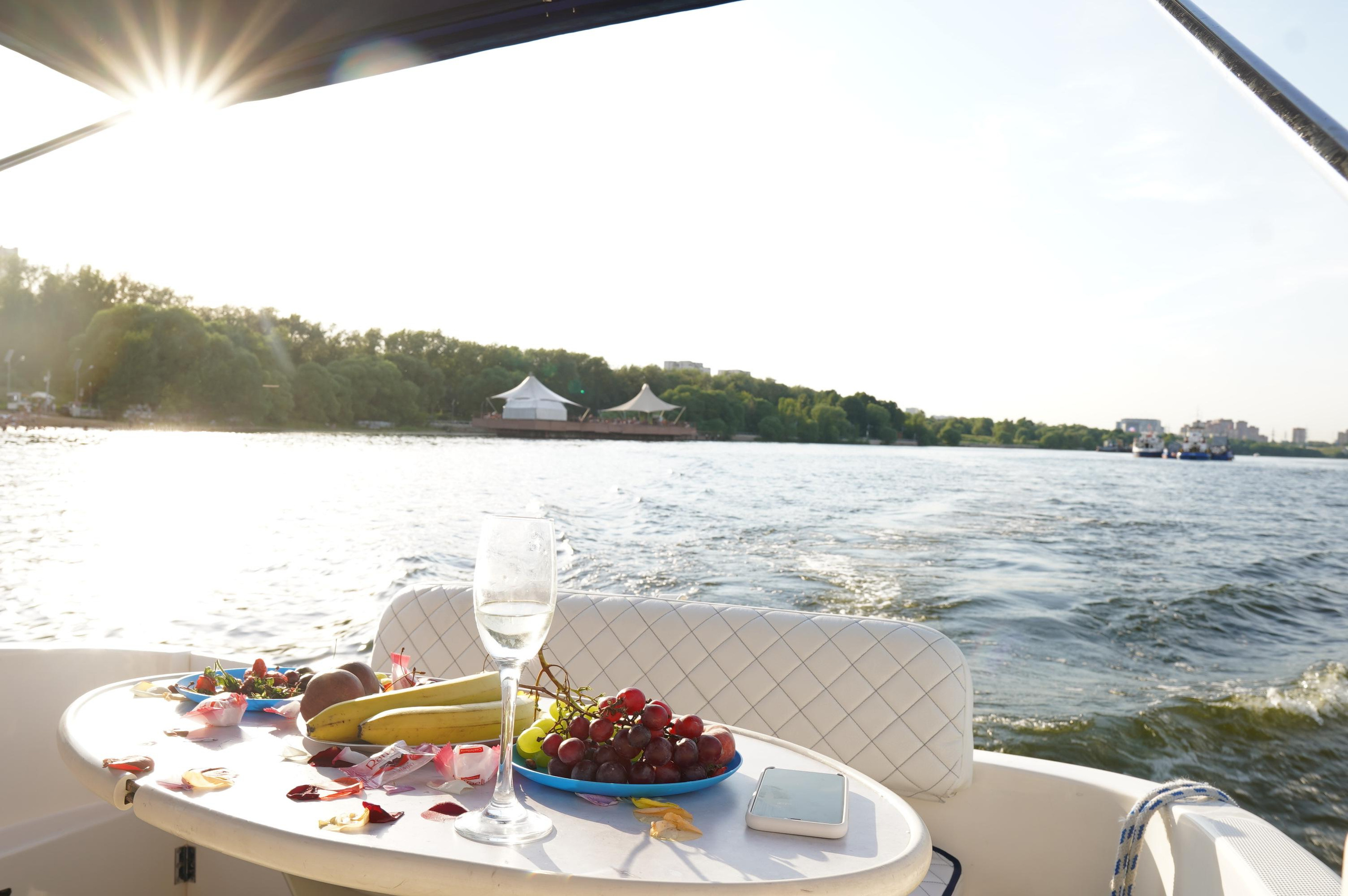 Фотосессия на яхте. Фотографии от Евгении Кузнецовой. Москва, Сочи, Краснодар