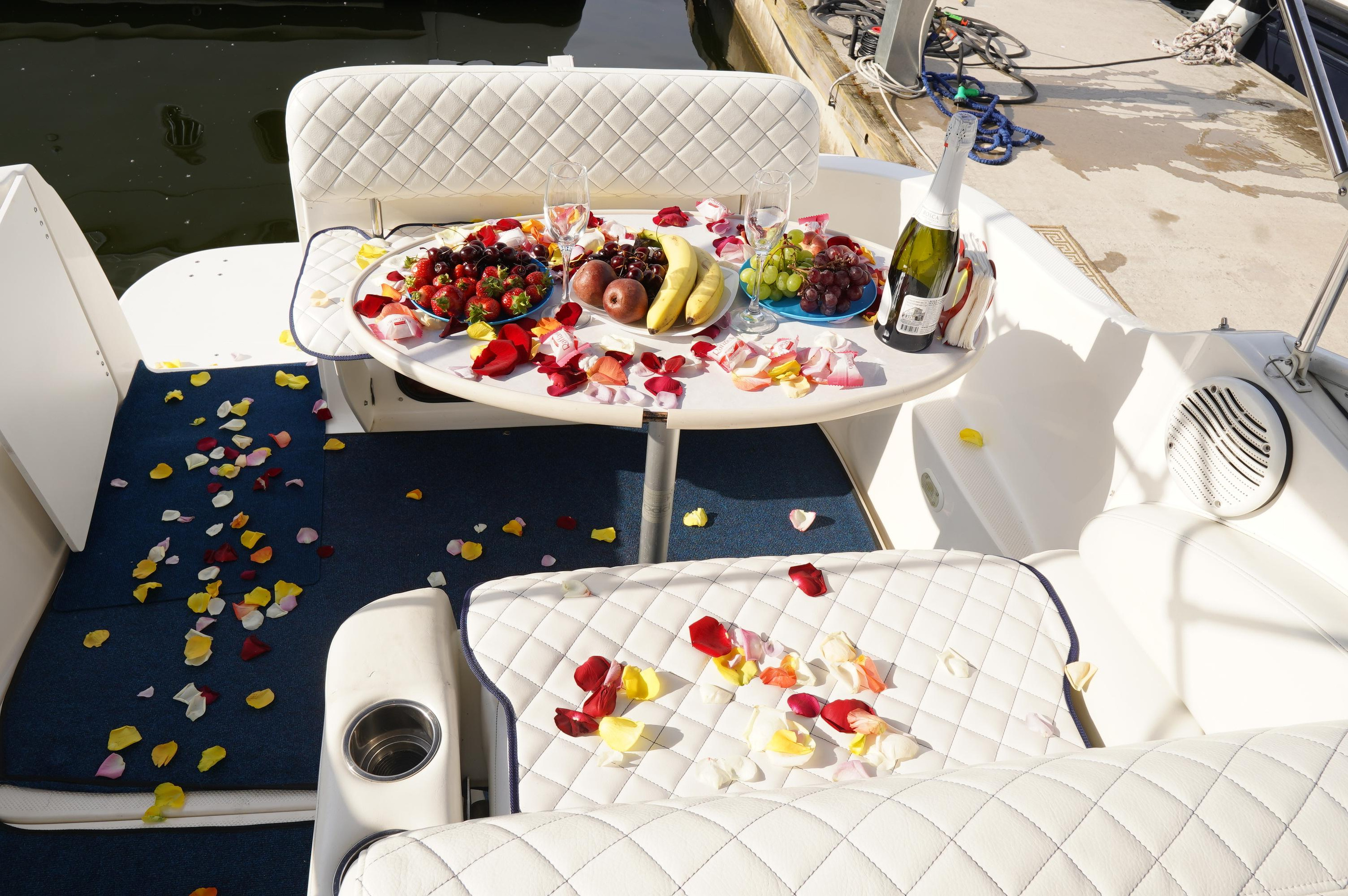 Фотосессия на яхте. Фотографии от Евгении Кузнецовой. Москва, Сочи, Краснодар