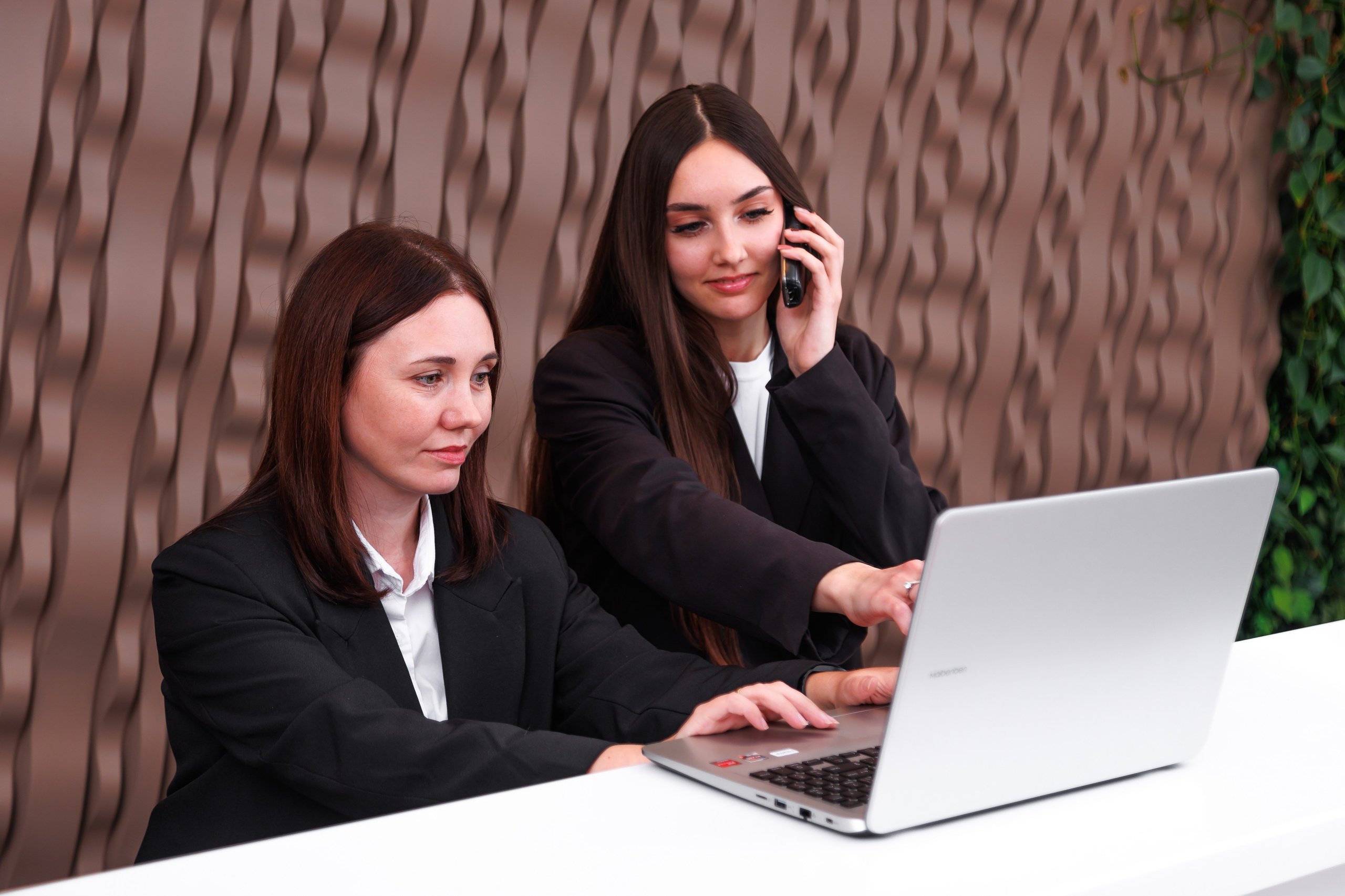 Холдинг «Деловые Люди». Фотограф Антон Клейнос, Владивосток