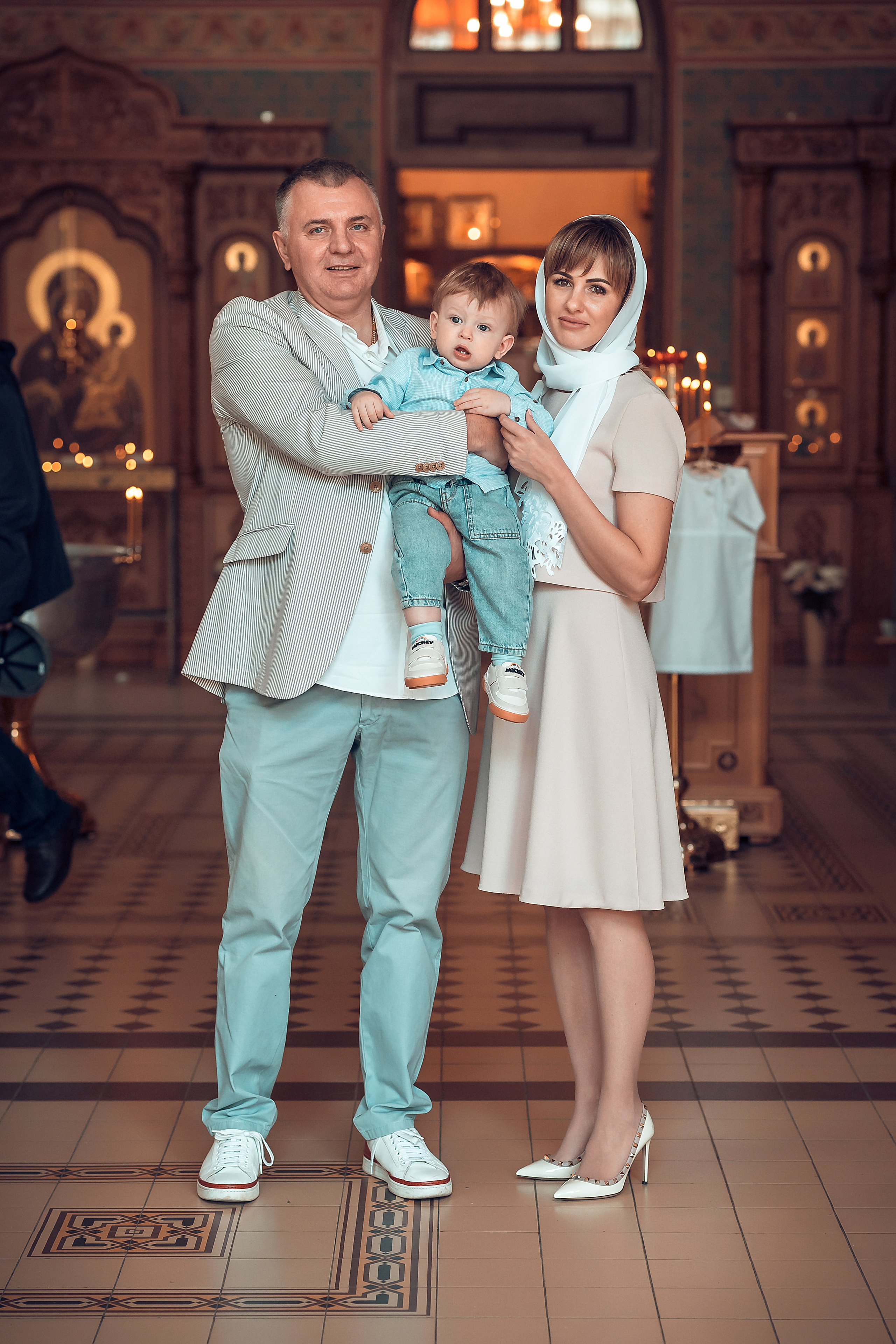 Таинство Крещения ребенка в Храме Иоанна Предтечи Красноярск. Фотограф на Крещение и Венчание в Красноярске Рамазанова Юлия