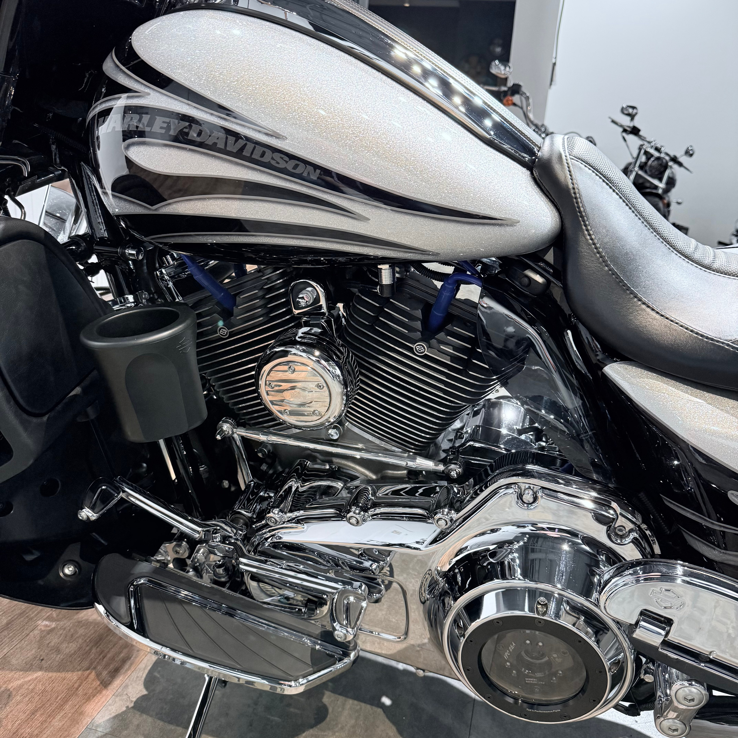2015 CVO Street Glidе Sреcial 110 Наrd Сandy Сustоm. Hello Davidson, Москва. Только хорошие мотоциклы…