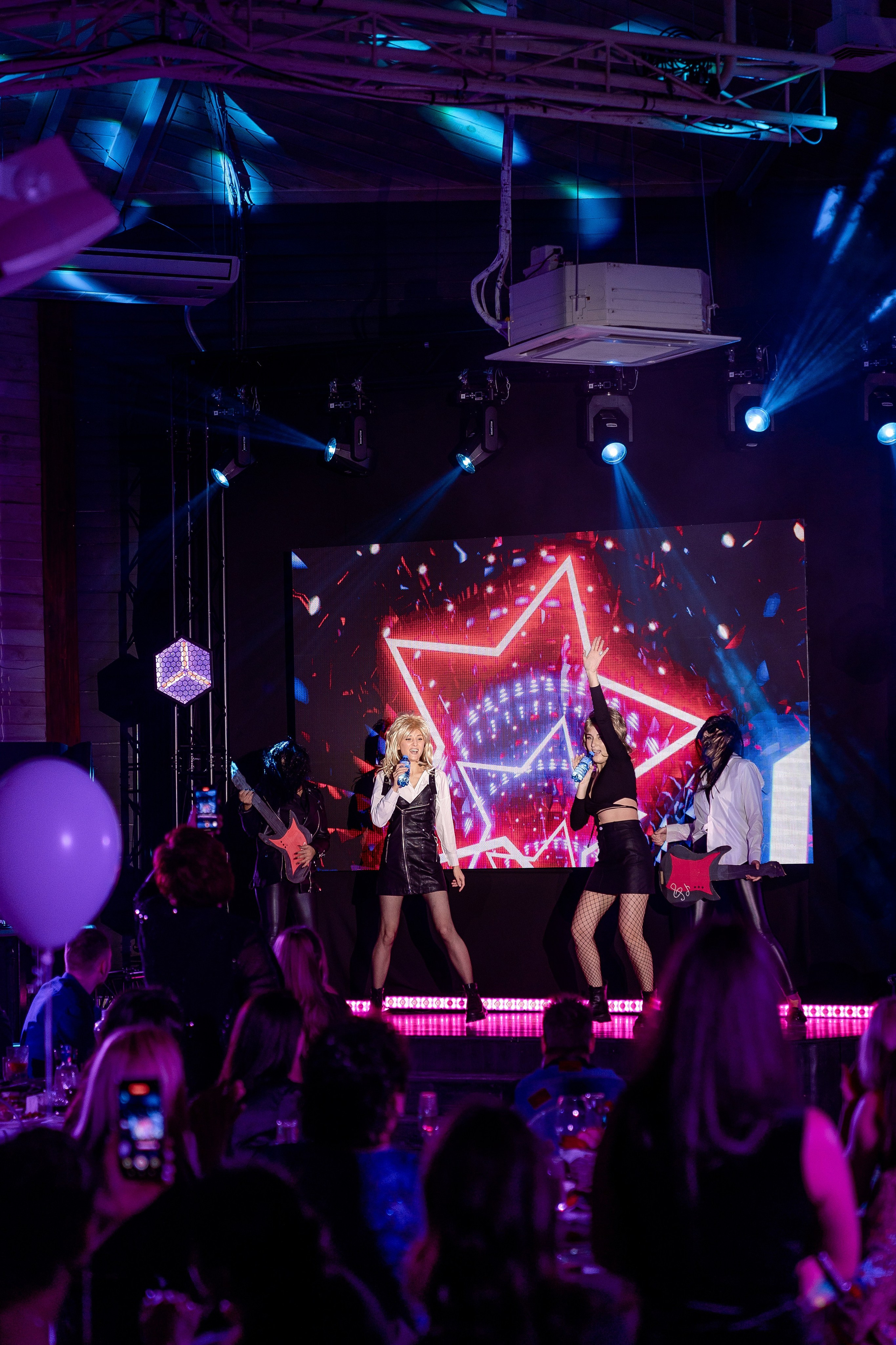 • корпоратив «АВЕНЮ». Фотограф, индивидуальные женские, мужские фотосессии в Ростове-на-Дону