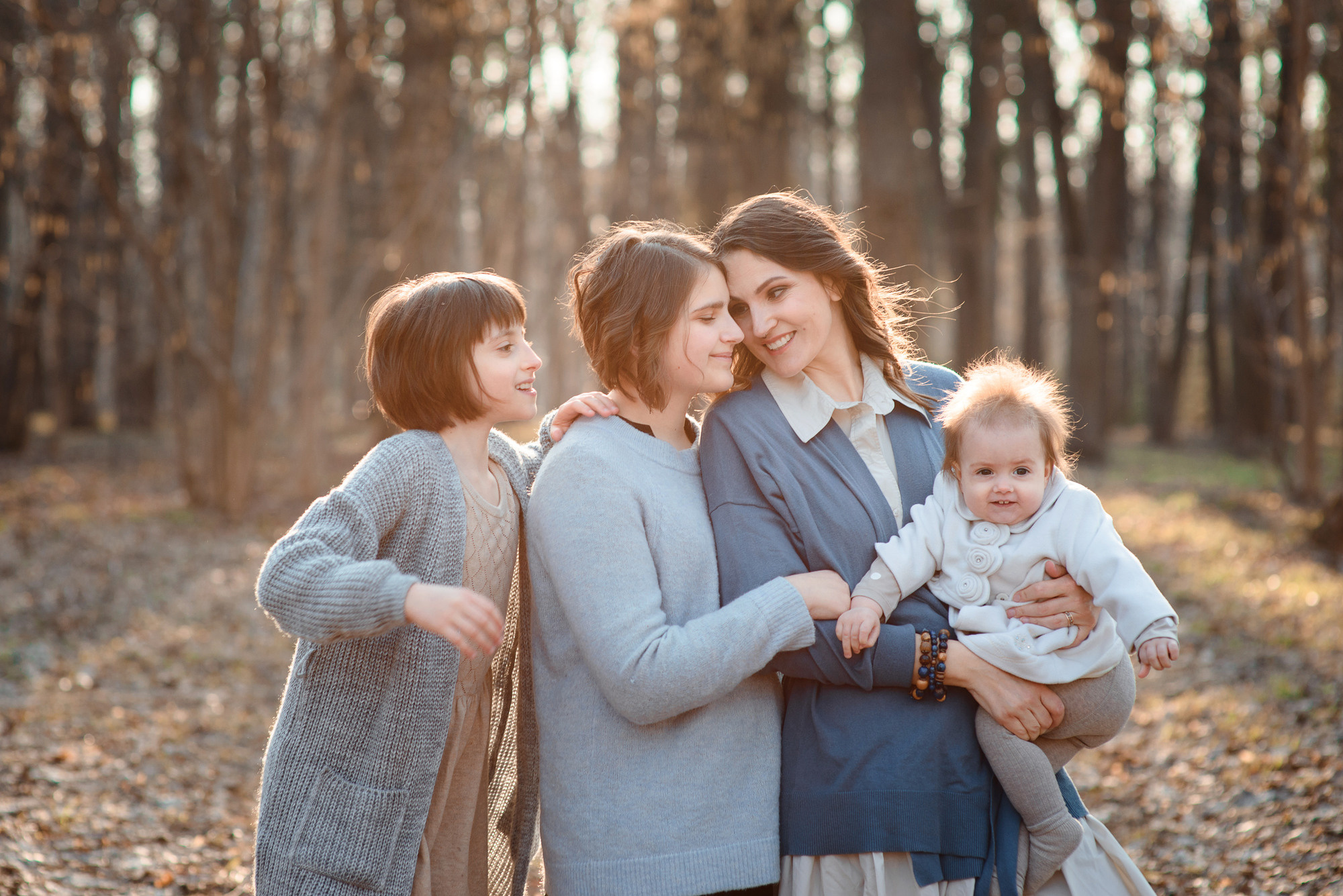 Весенняя прогулка в парке для семьи Белоусовых. Семейный и женский фотограф Красноярск Екатерина Пусенкова