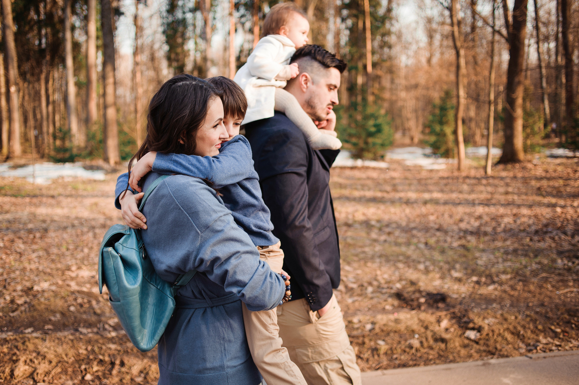 Весенняя прогулка в парке для семьи Белоусовых. Семейный и женский фотограф Красноярск Екатерина Пусенкова
