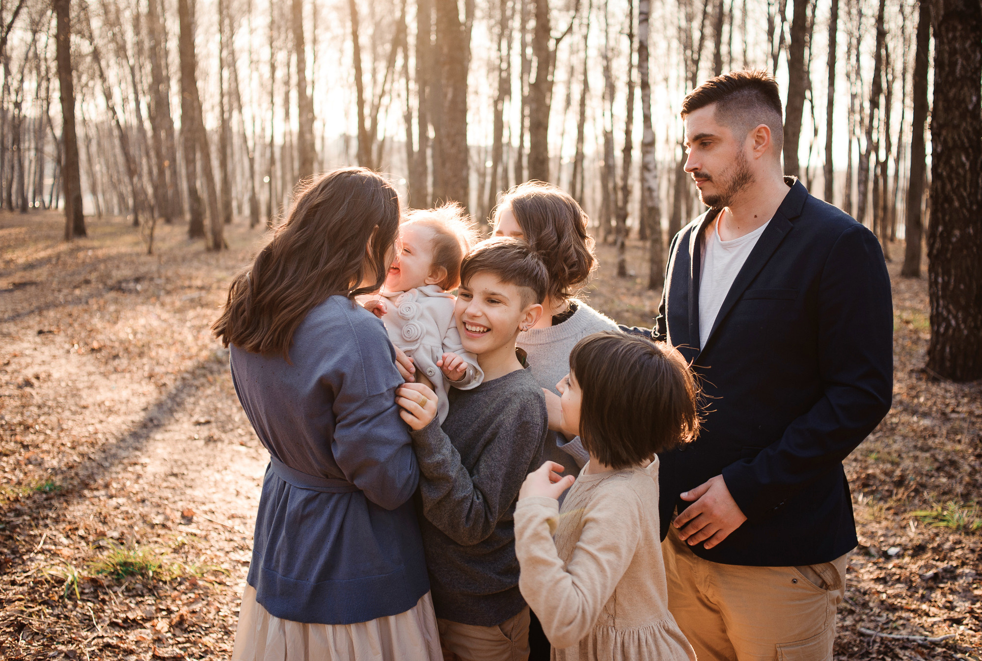 Весенняя прогулка в парке для семьи Белоусовых. Семейный и женский фотограф Красноярск Екатерина Пусенкова