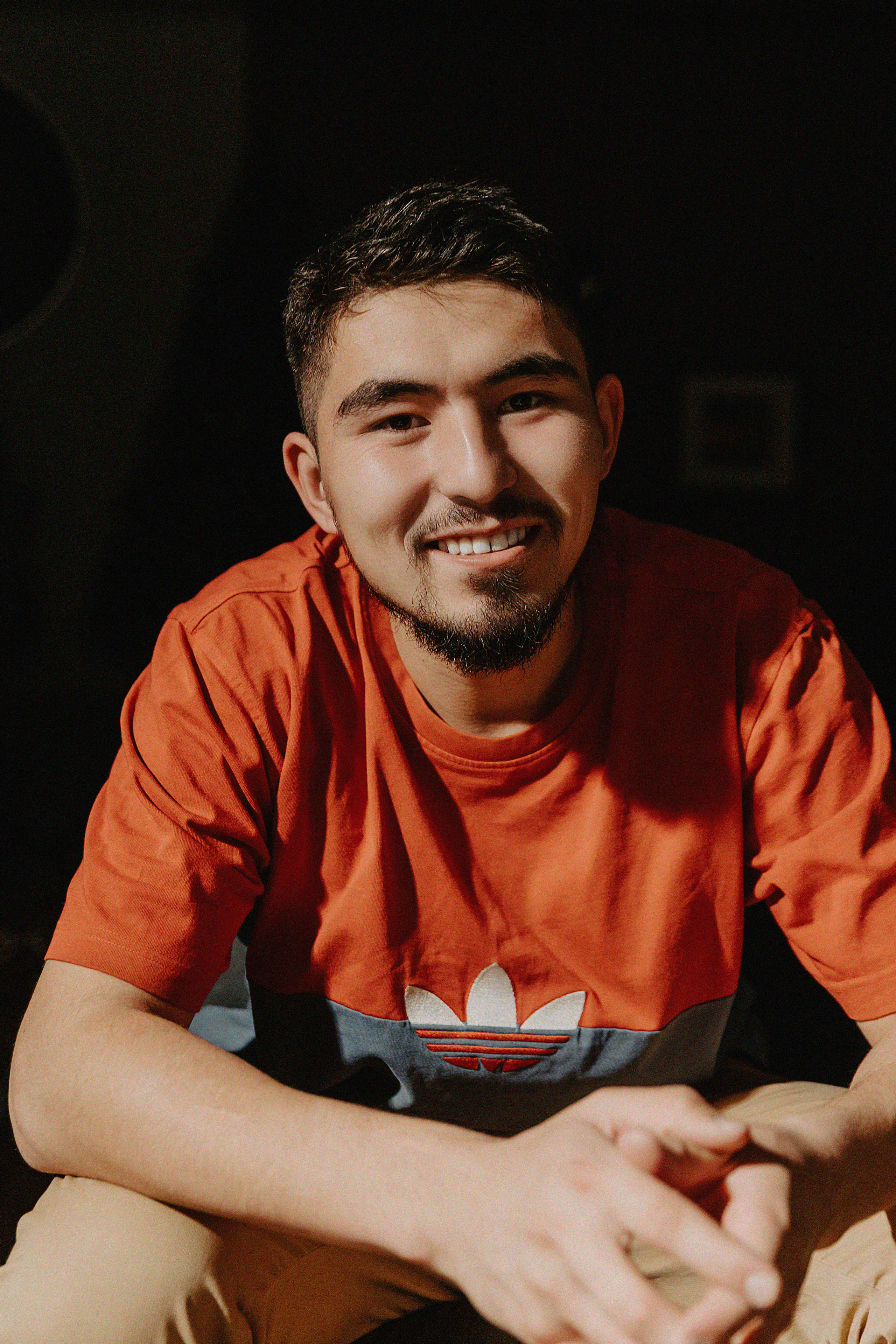 Контент фотосессия Рамазана в фотостудии Пространство. Свадебный, семейный и портретный фотограф в Алматы, Костанай