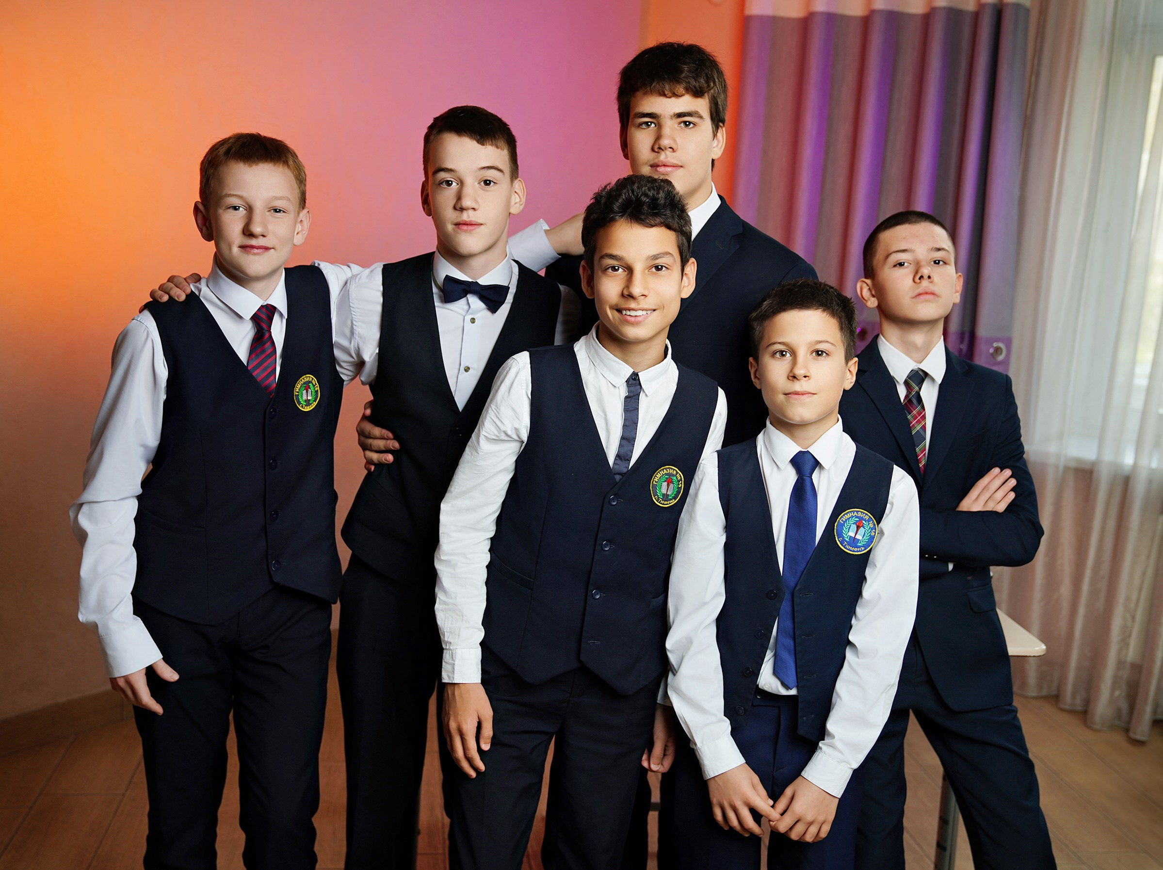 Виньетка + портреты. GOTRA — выпускные альбомы в Тюмени