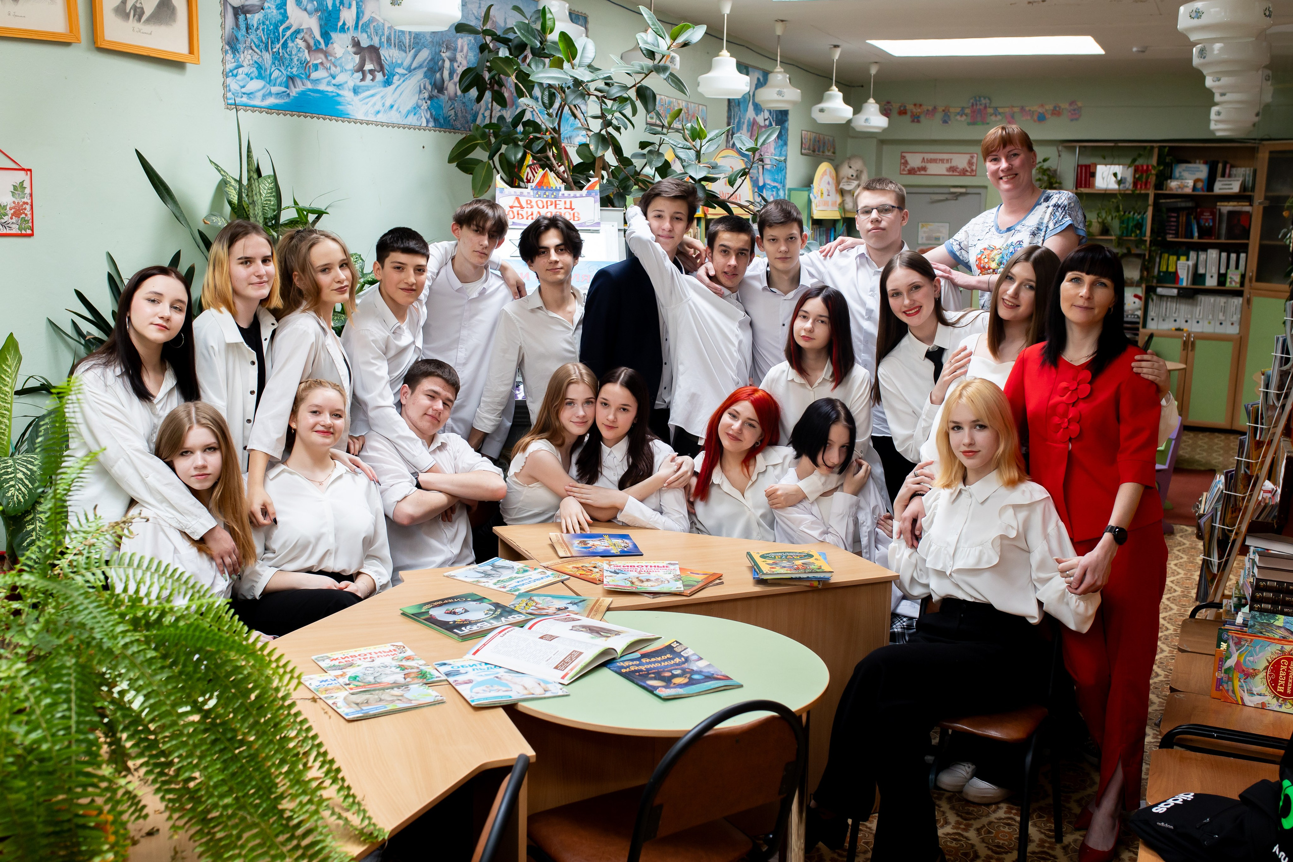 9 и 11 классы (КНИГИ) 3600р. Фотограф Алёна Финашова