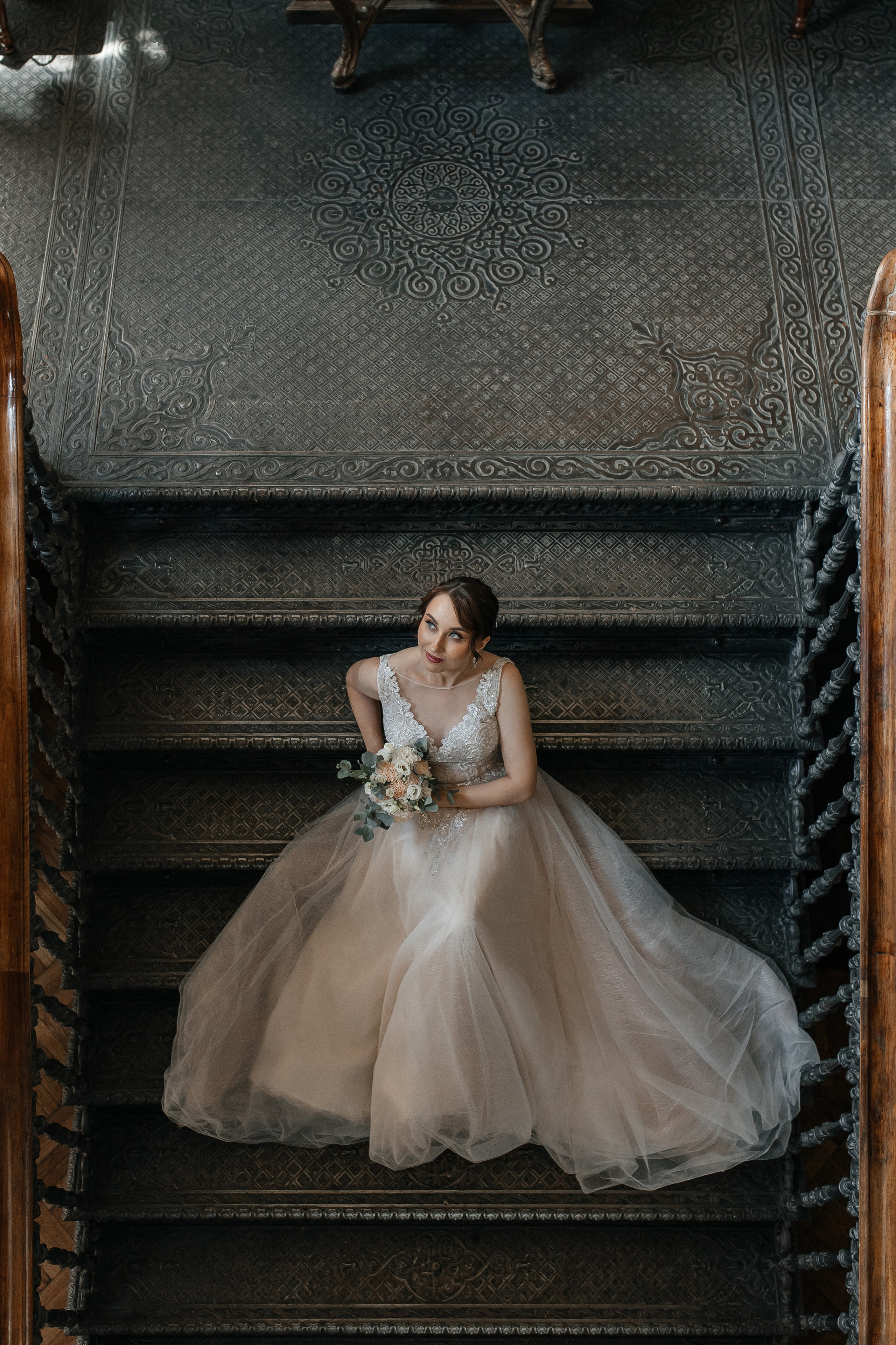 Свадебная фотосессия в Библиотеке-читальне имени Пушкина. Свадебный фотограф в Москве Дарья Олендарёва