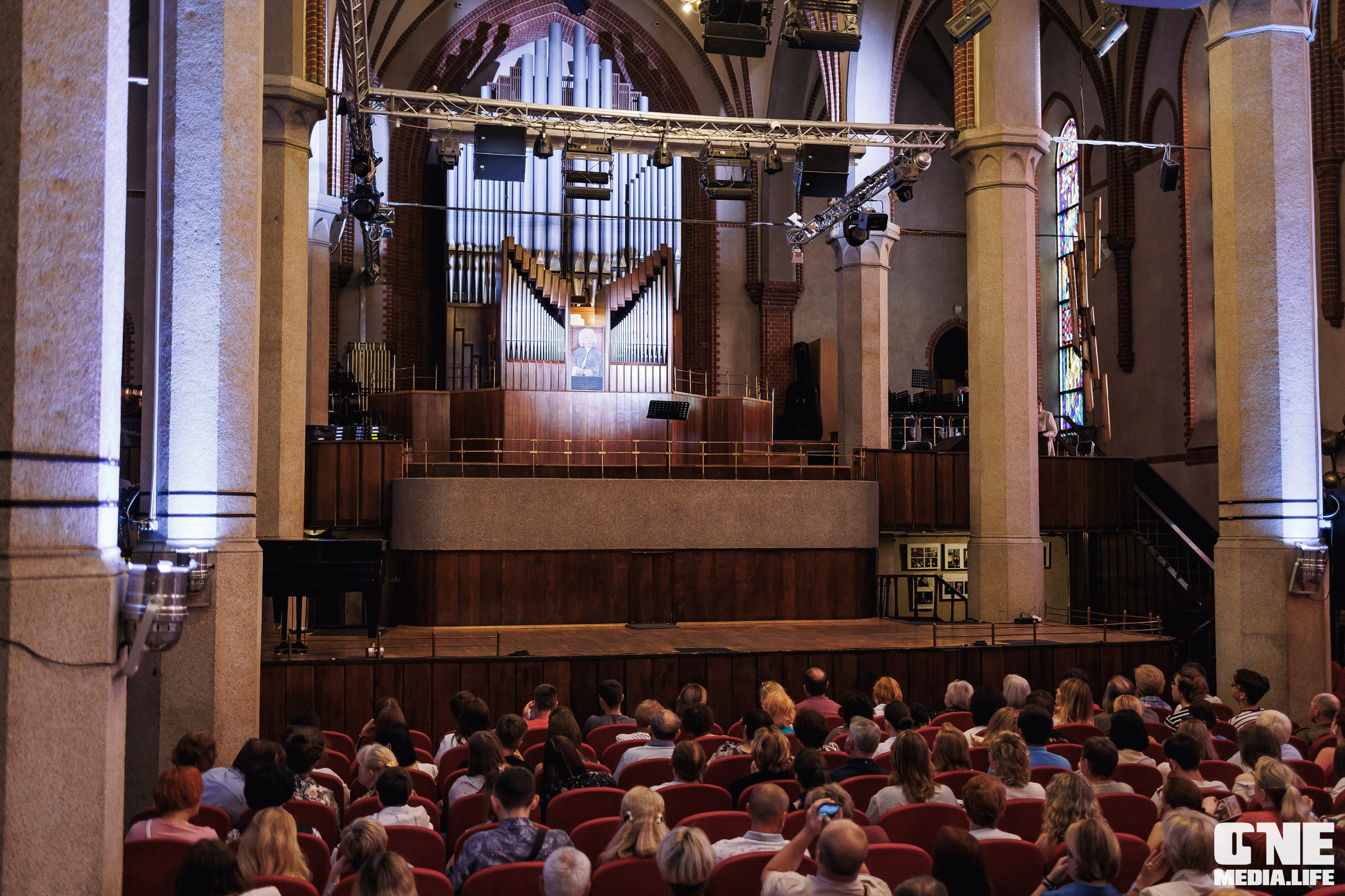 Фоторепортаж из Калининградской филармонии. One Media Life: фоторепортажи, фотоотчеты с мероприятий и заведений