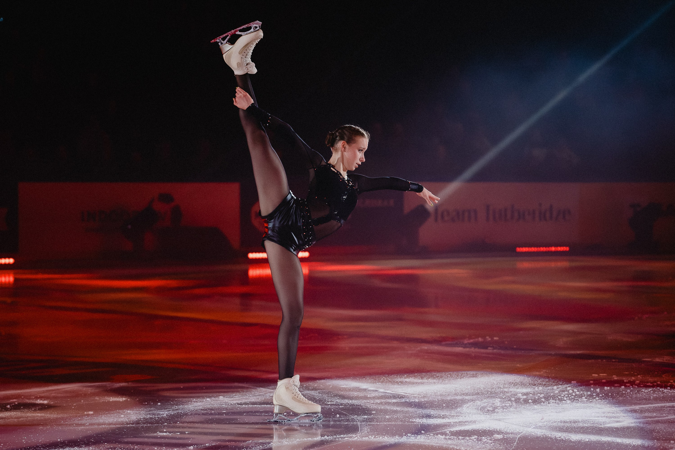 Шоу Этери Тутберидзе в Новосибирске. Воробьева Ксения — Спортивный и танцевальный фотограф Новосибирск