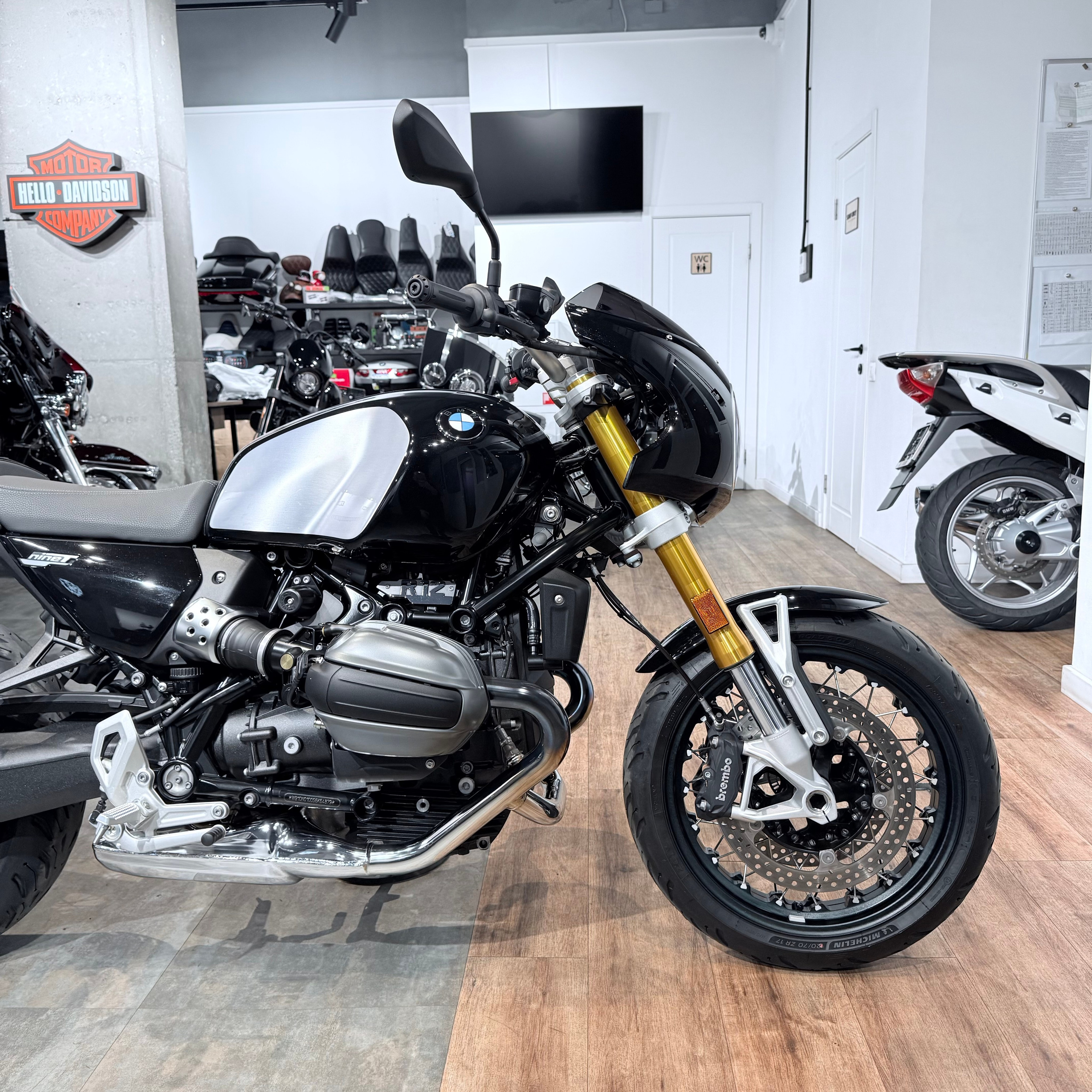 2025 BMW R12 R Nine T Blасk Stоrm. Hello Davidson, Москва. Только хорошие мотоциклы…