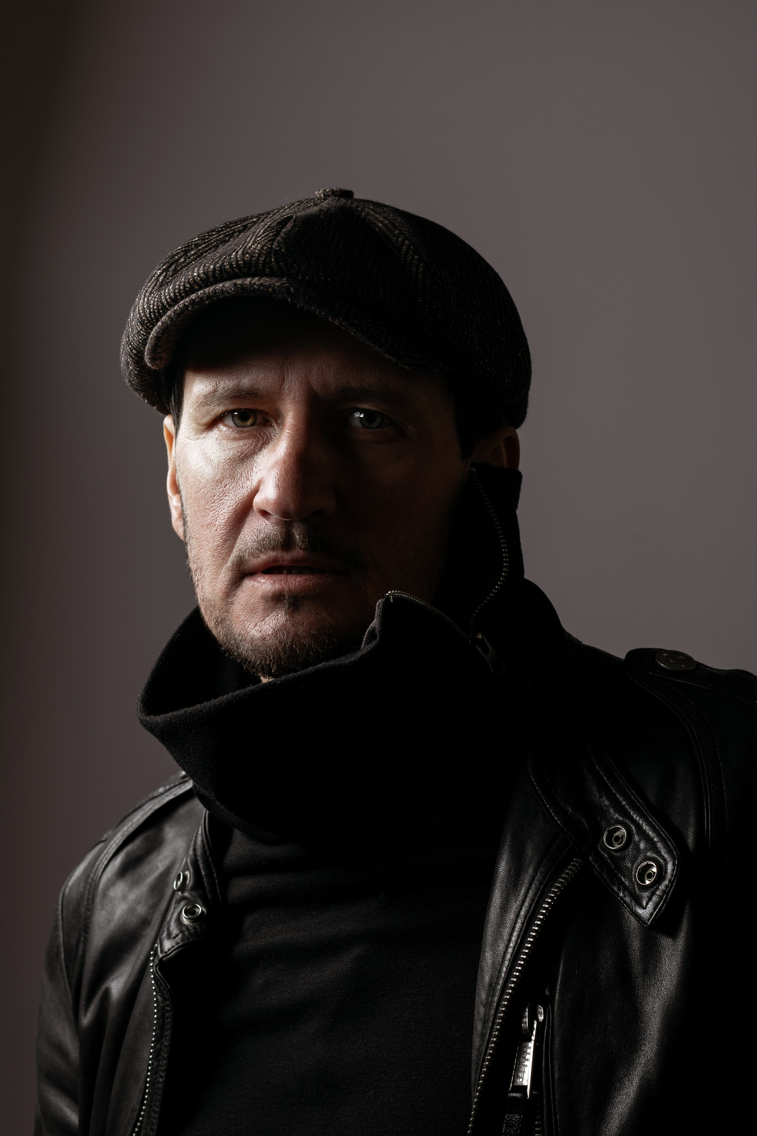 Фотограф Севастополь Александра Погребняк и мужской портрет в ее исполнении