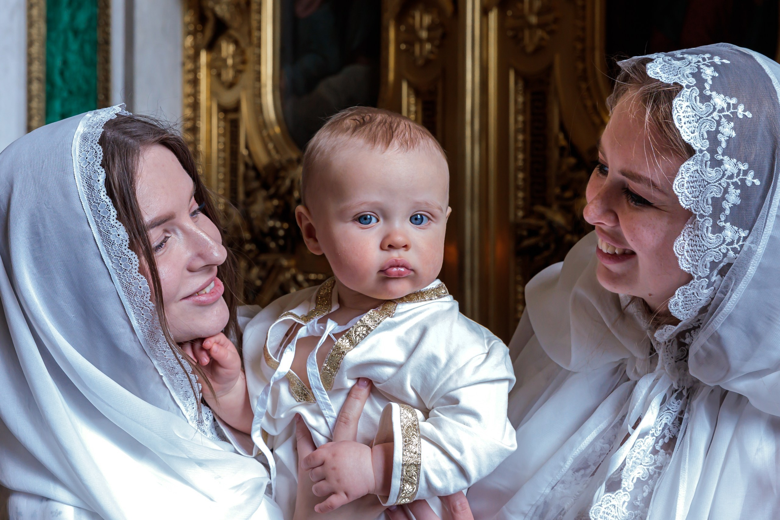 Фотограф на Крещение в Санкт-Петербурге. ФОТОГРАФ РАДОСТИ Фотосессия в студии СПб. Портретный фотограф — Юрий Торлопов