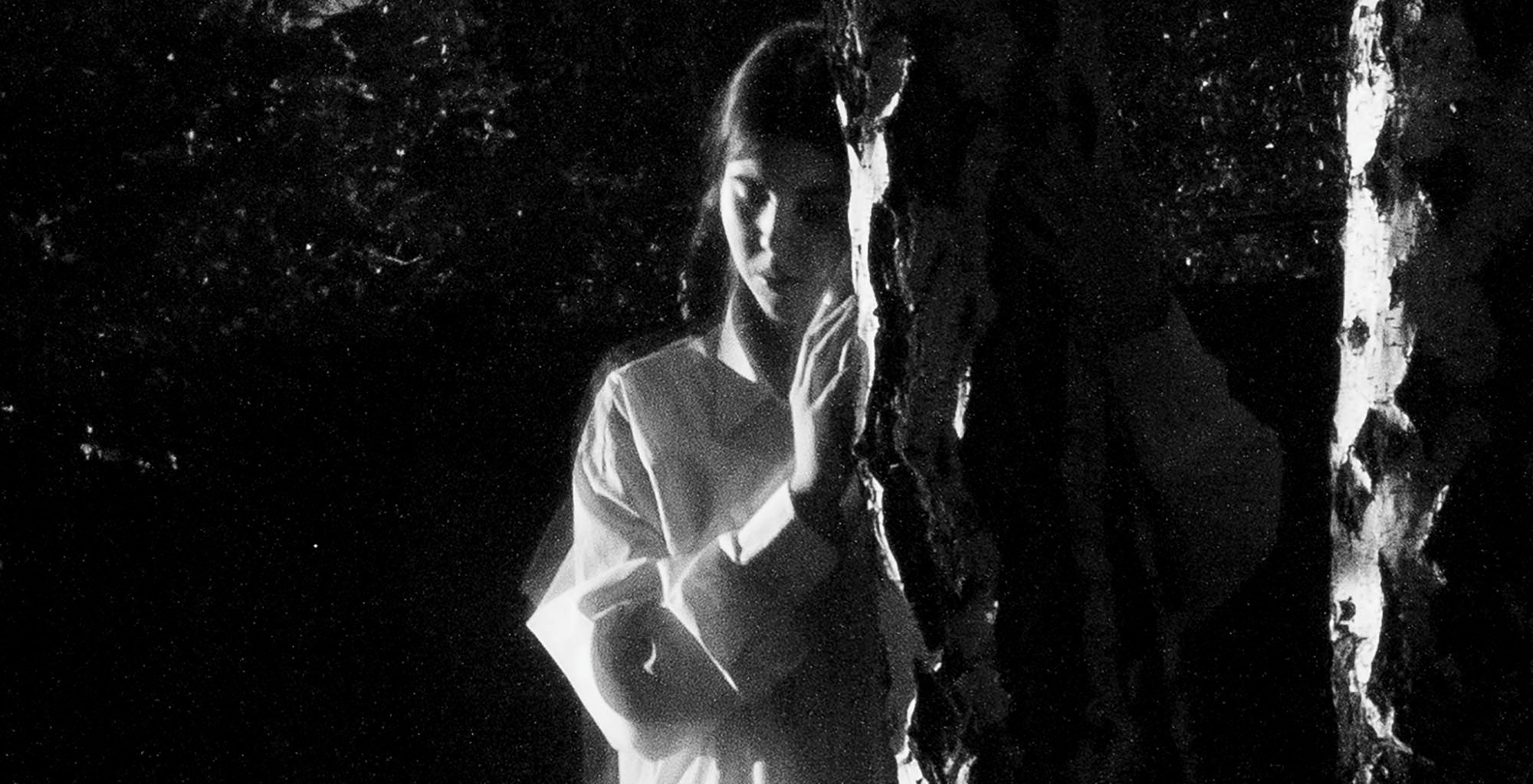 CRADLE. YAKUBOVICH EVA PHOTOGRAHER