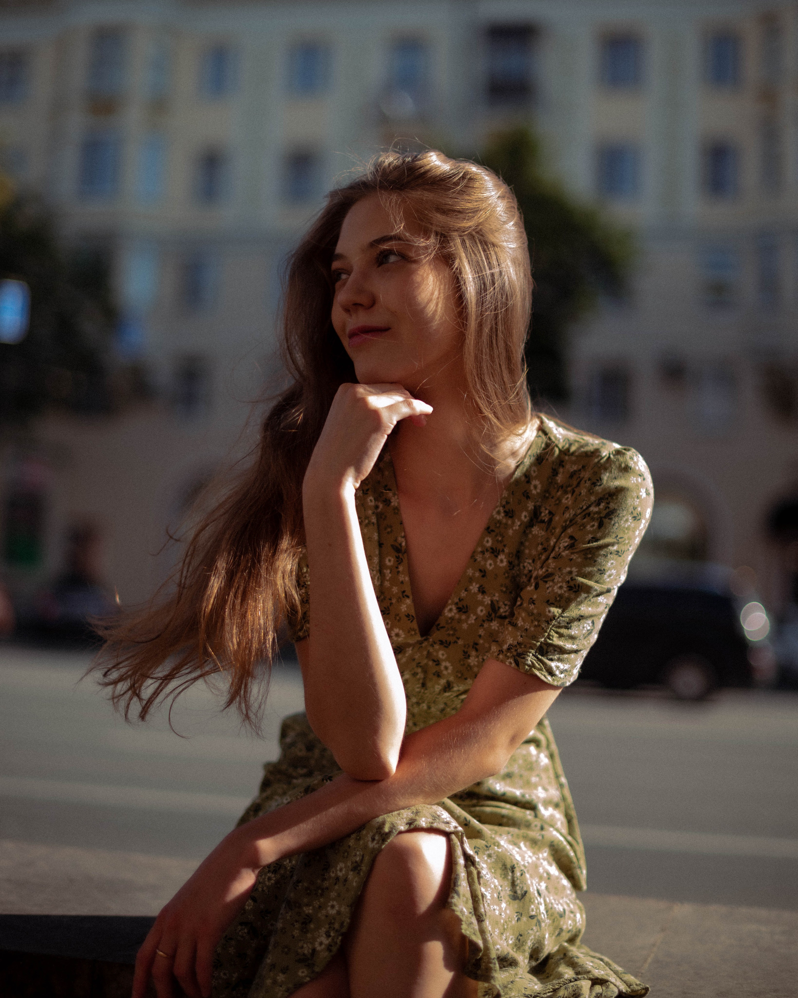 Ася. Женский фотограф. Создатель украшений ручной работы. Модель