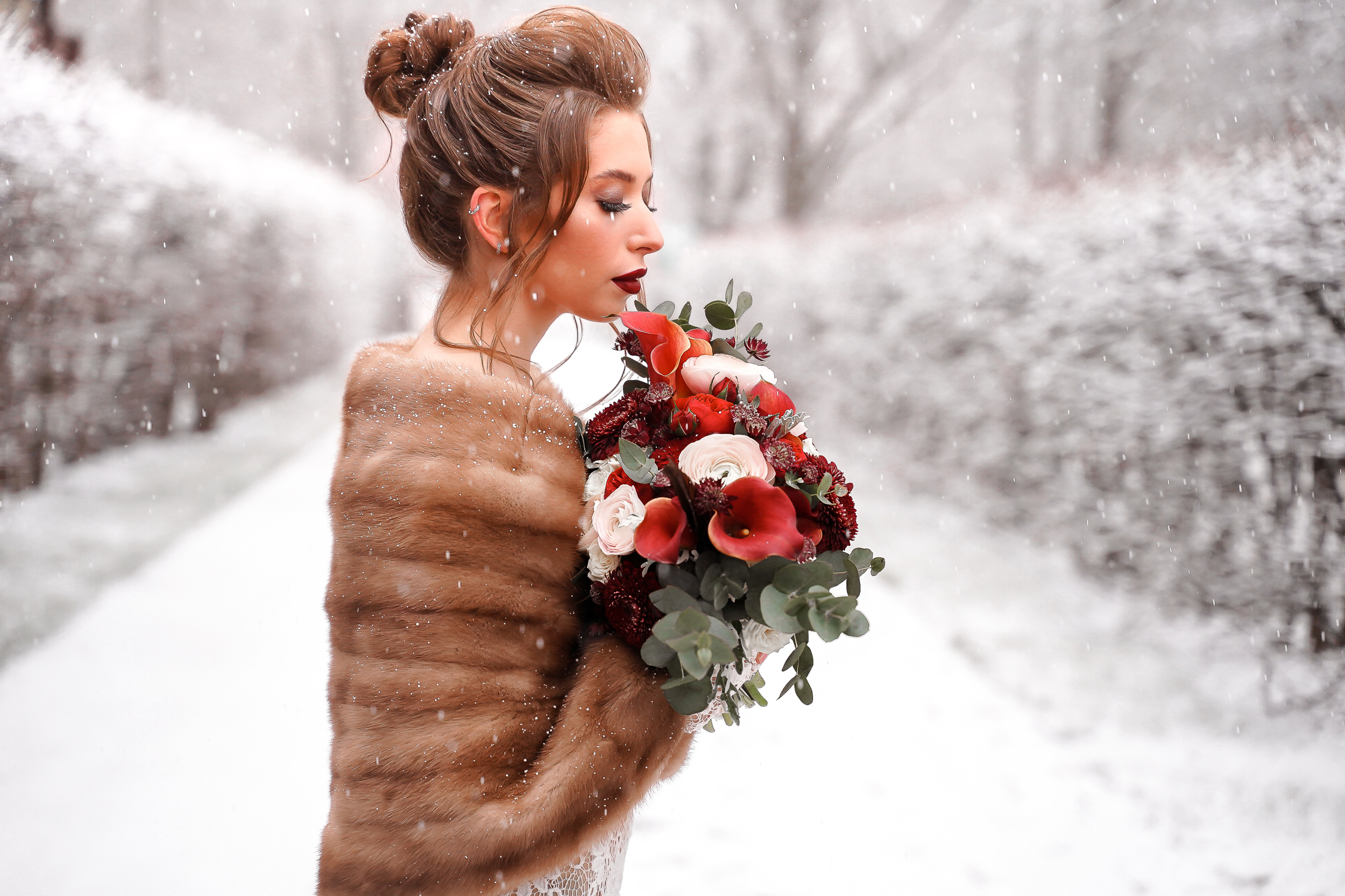 Зимняя свадебная фотосессия в Кусково, свадебный фотограф в Кусково