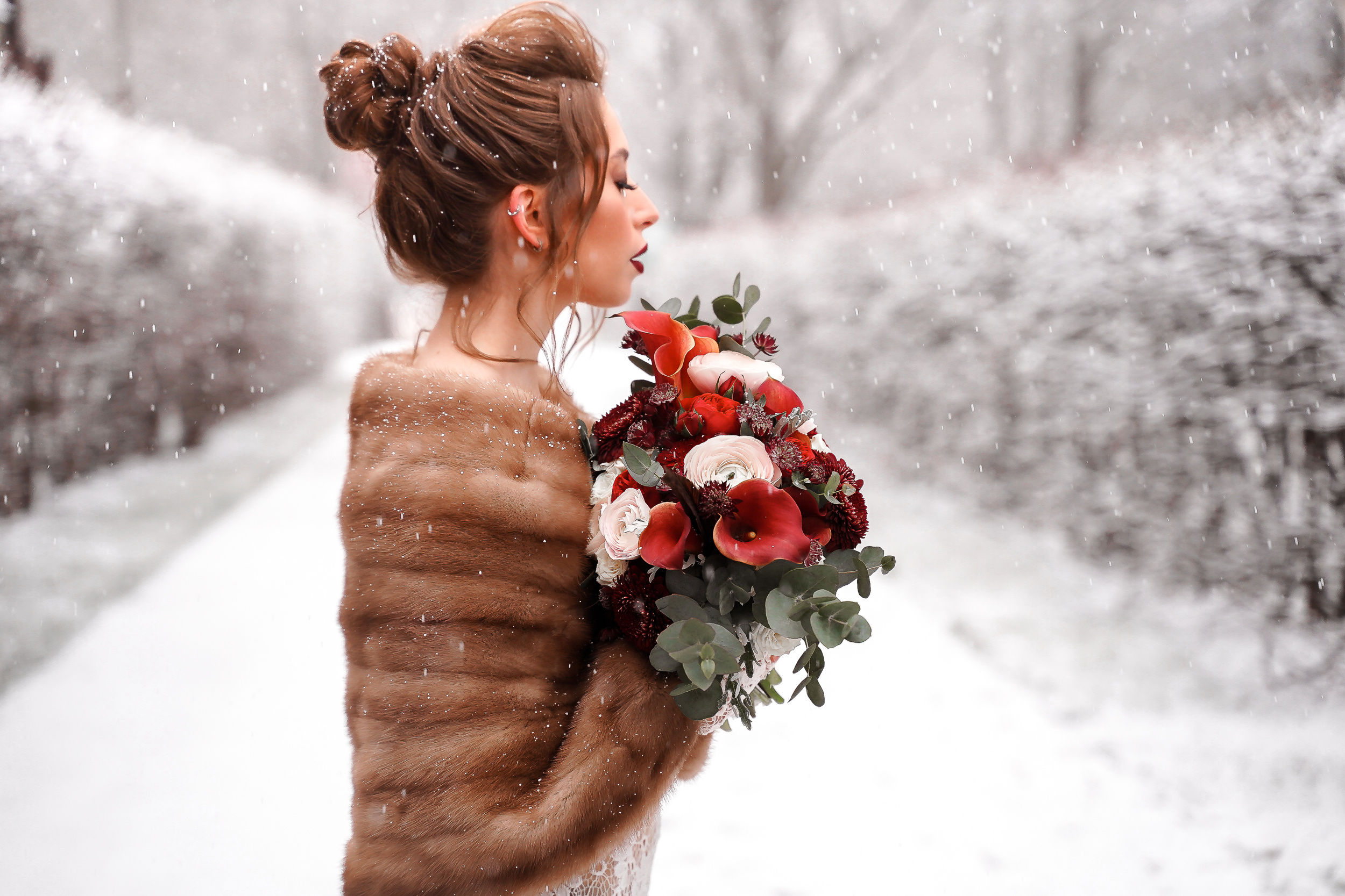 Зимняя свадебная фотосессия в Кусково, свадебный фотограф в Кусково