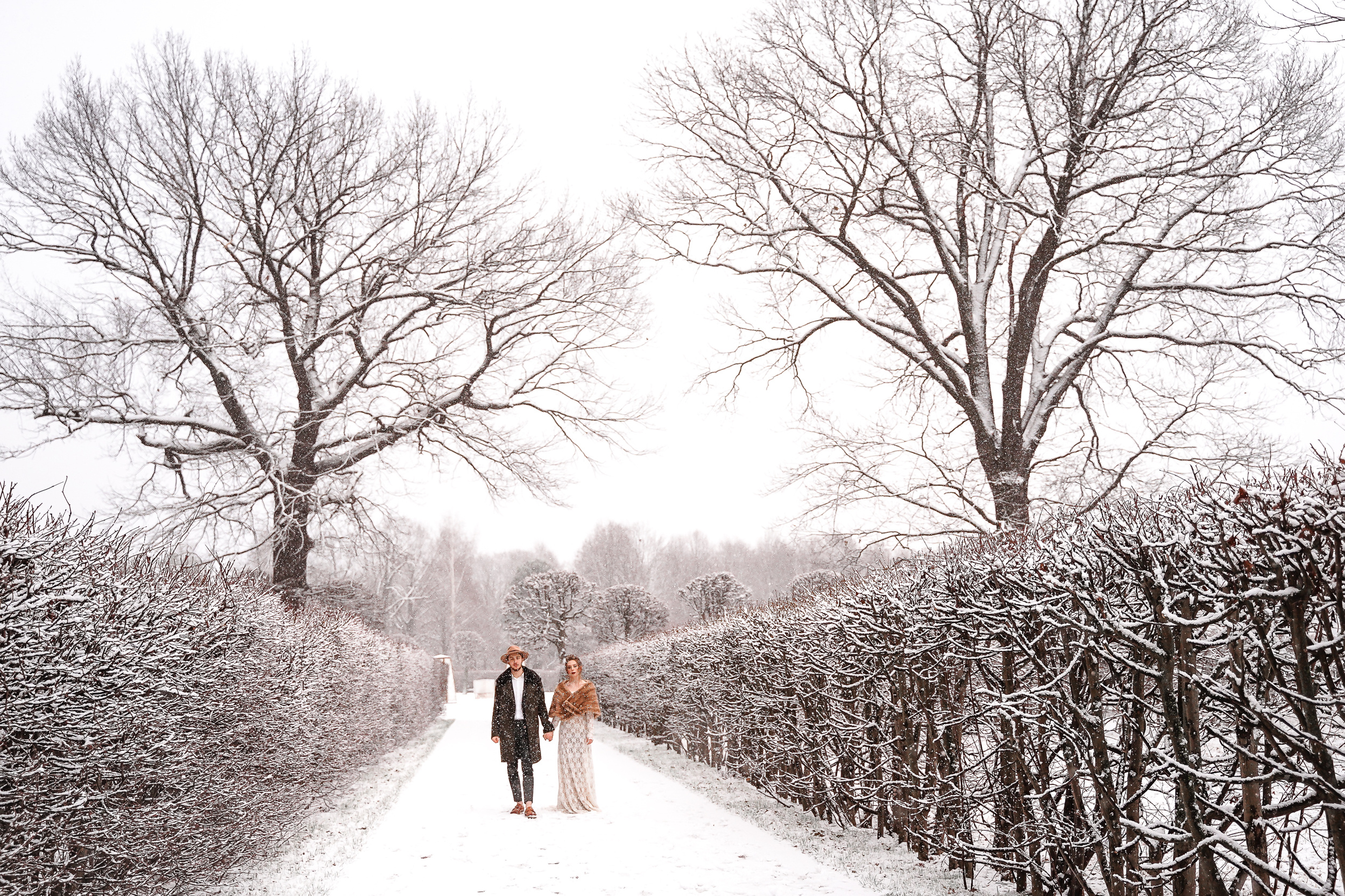 Зимняя свадебная фотосессия в Кусково, свадебный фотограф в Кусково