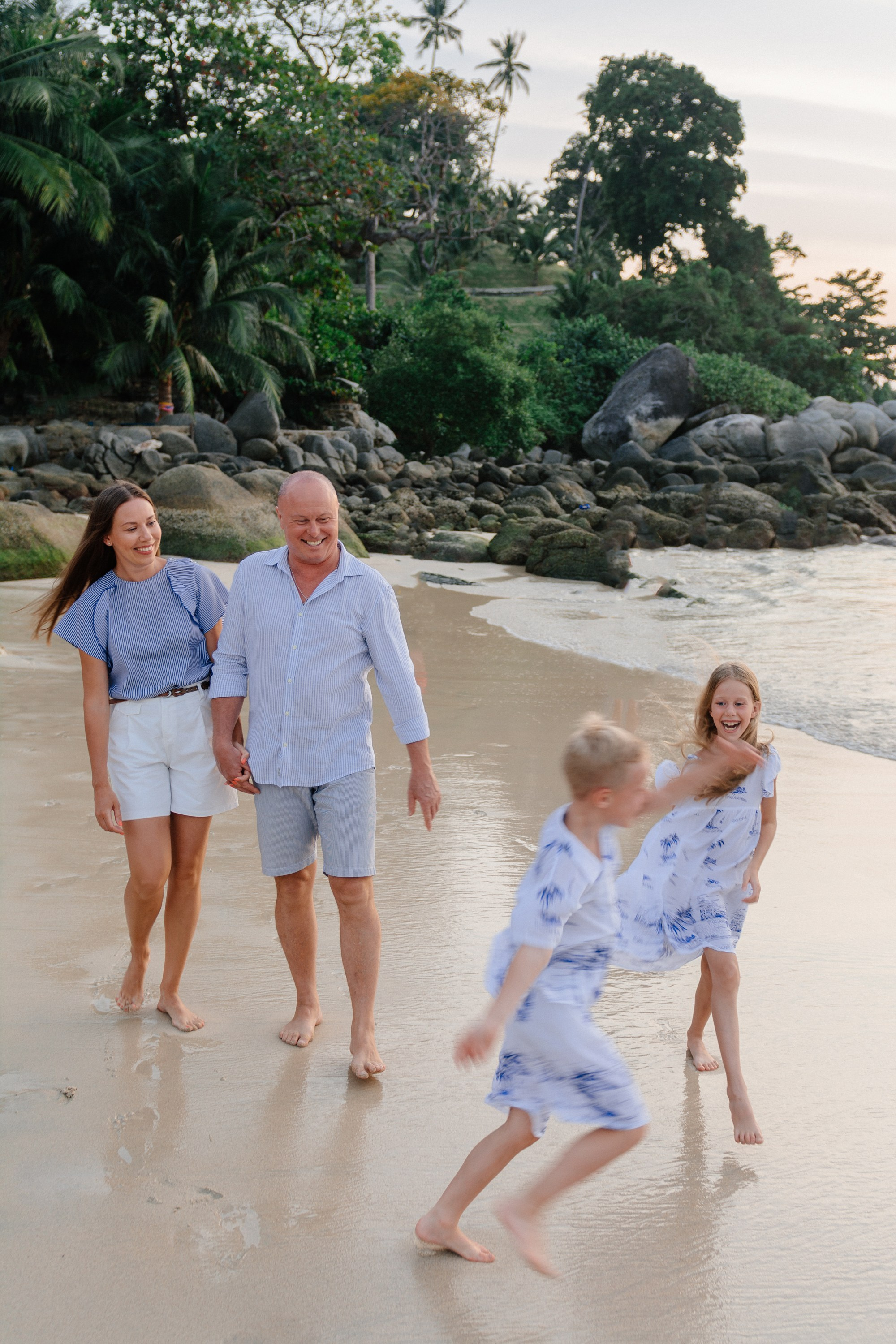 Family photoshoots in Bangkok, Thailand. Fedor Lemeshko — Destination Wedding and Family Lifestyle photographer