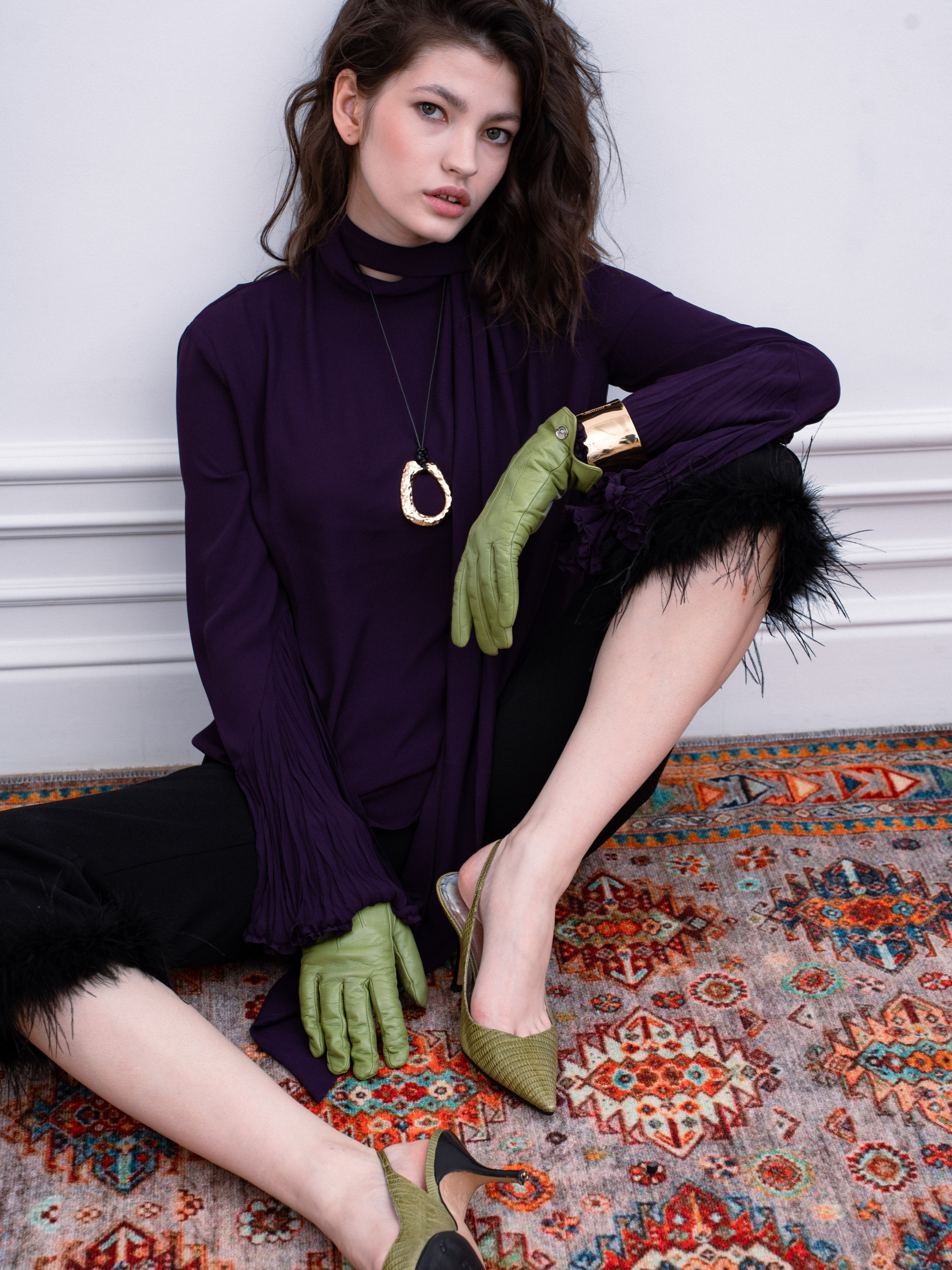 Стильная фэшн-съемка в студии в стиле 80х