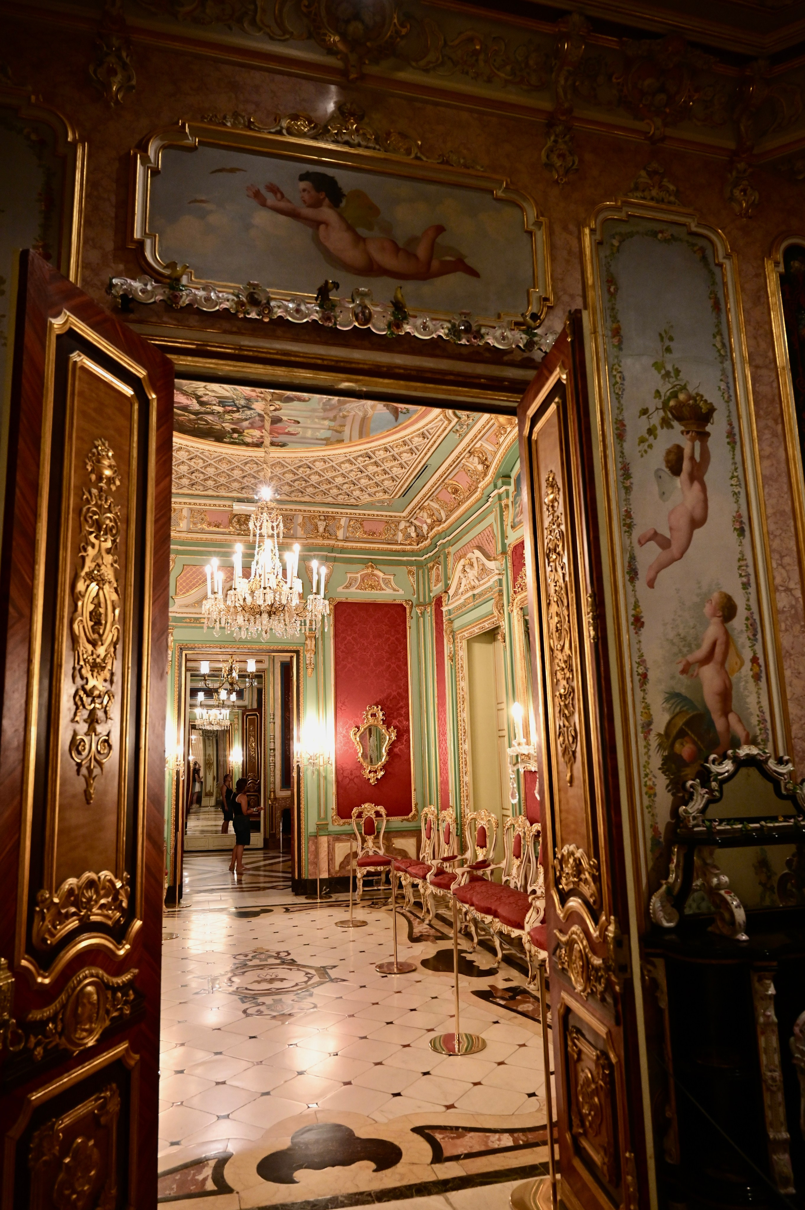 Дворец маркиза Дос Агуас. Гид и фотограф в Валенсии Новиков Михаил