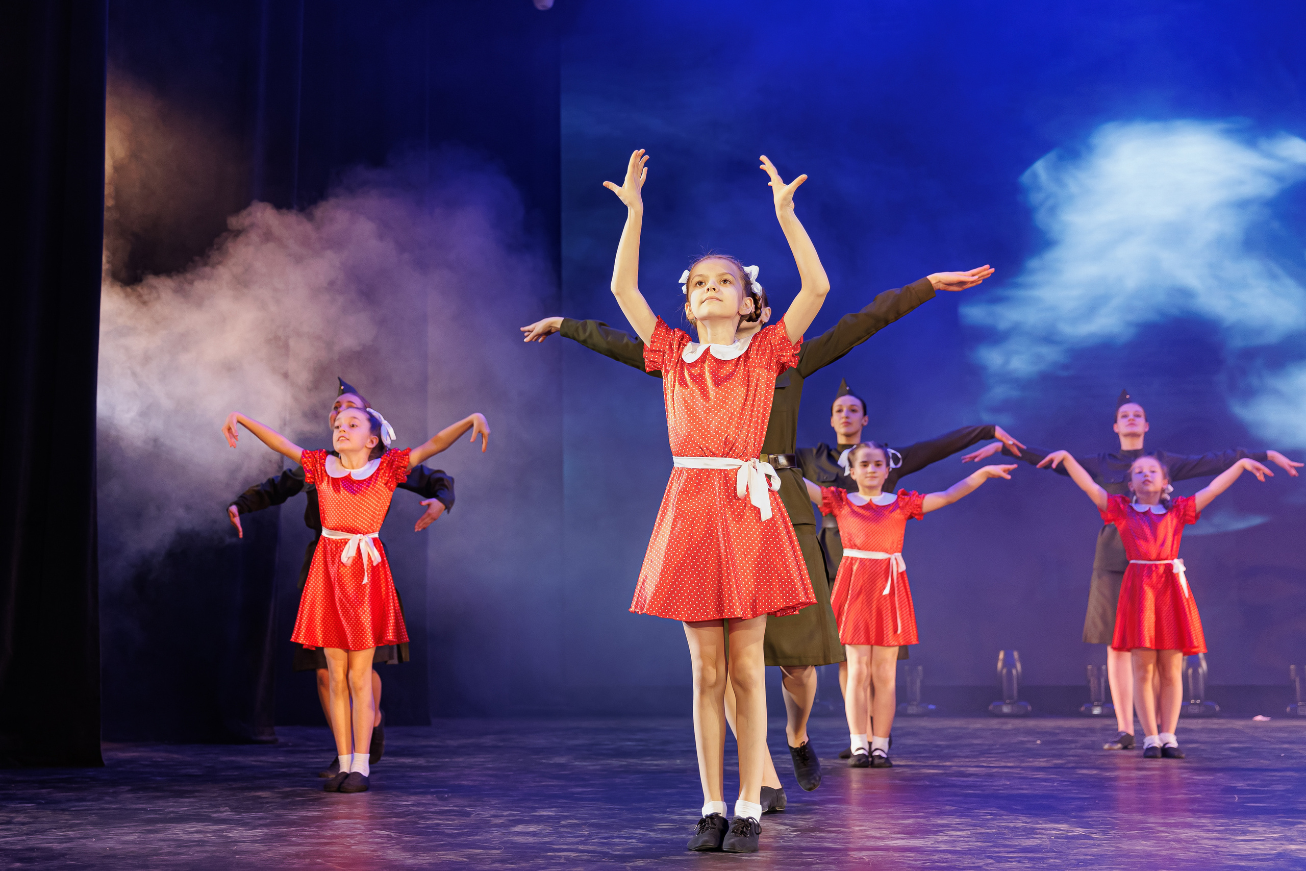 Юбилейный концерт танцевальной студии «Образ». Семейный и детский фотограф Комина Елена, Власиха, Одинцово