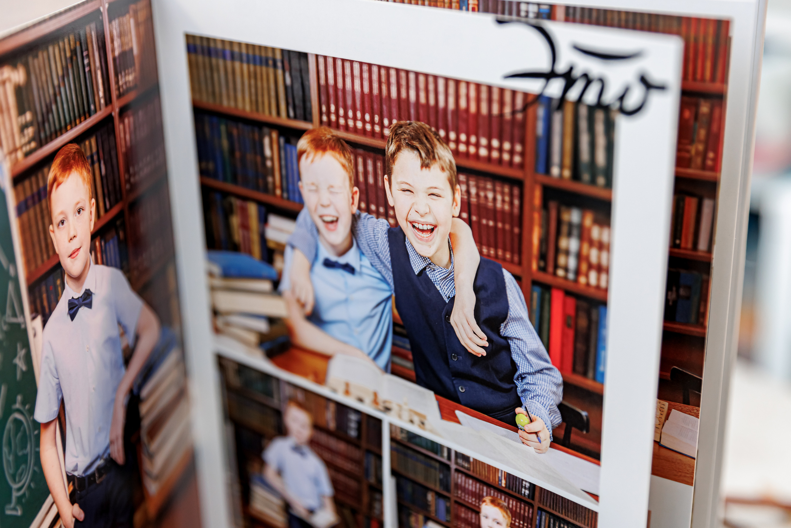 Выпускные альбомы 4 класс. Семейный и детский фотограф Комина Елена, Власиха, Одинцово