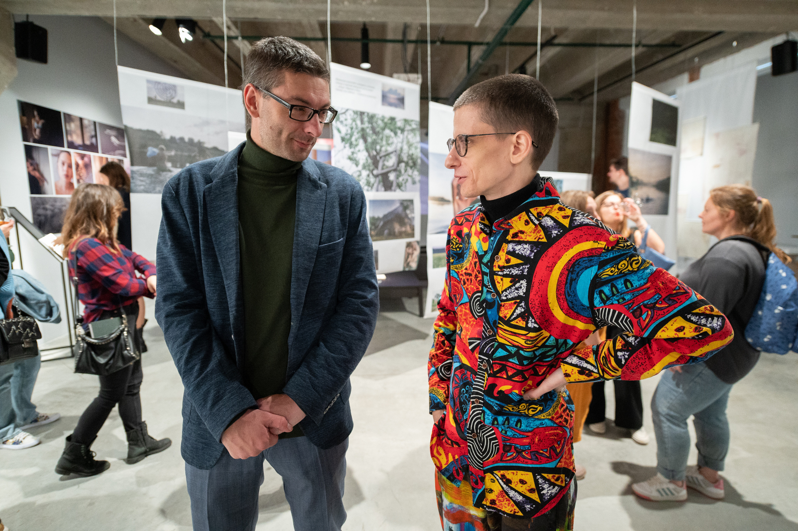 Вернисаж выставки современного искусства "17", галерея PennLab, Москва, 12 сентября 2022 (с) Михаил Дрёмин