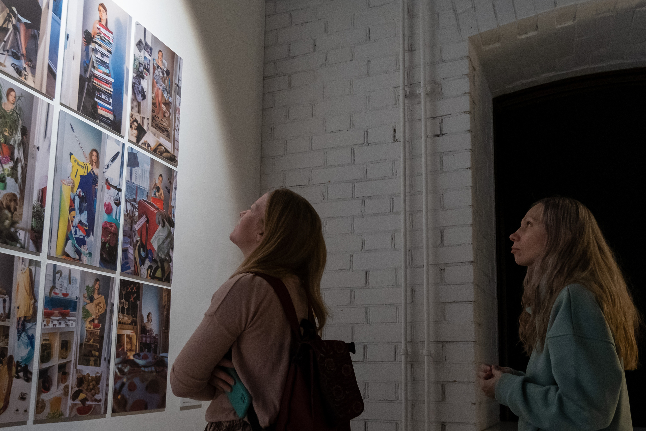 Серия автопортретов «Я есть» Ольги Михальчук на выставке в Тюмени. Ольга Михальчук, художница и фотограф