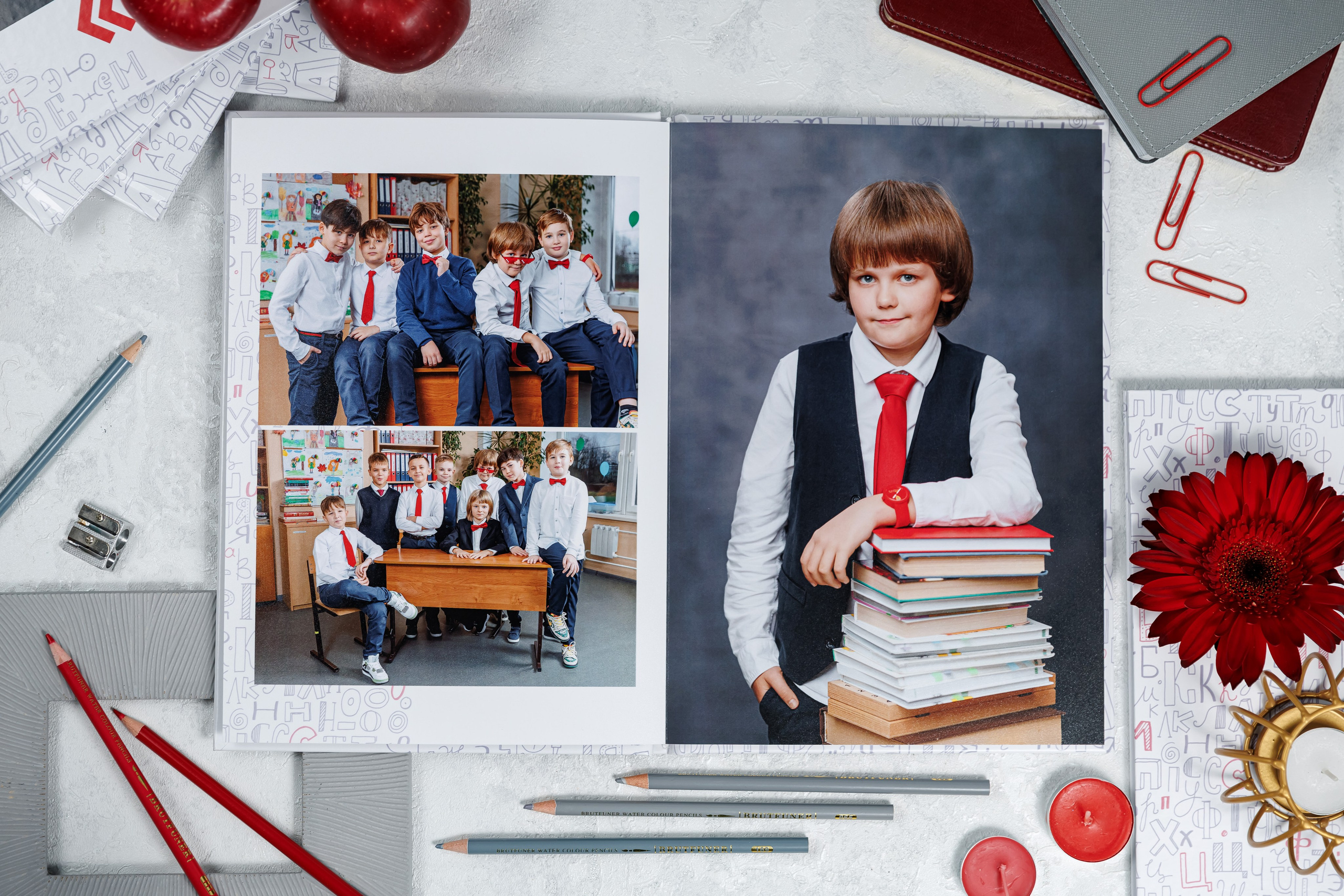 Выпускные альбомы 4 класс. Семейный и детский фотограф Комина Елена, Власиха, Одинцово