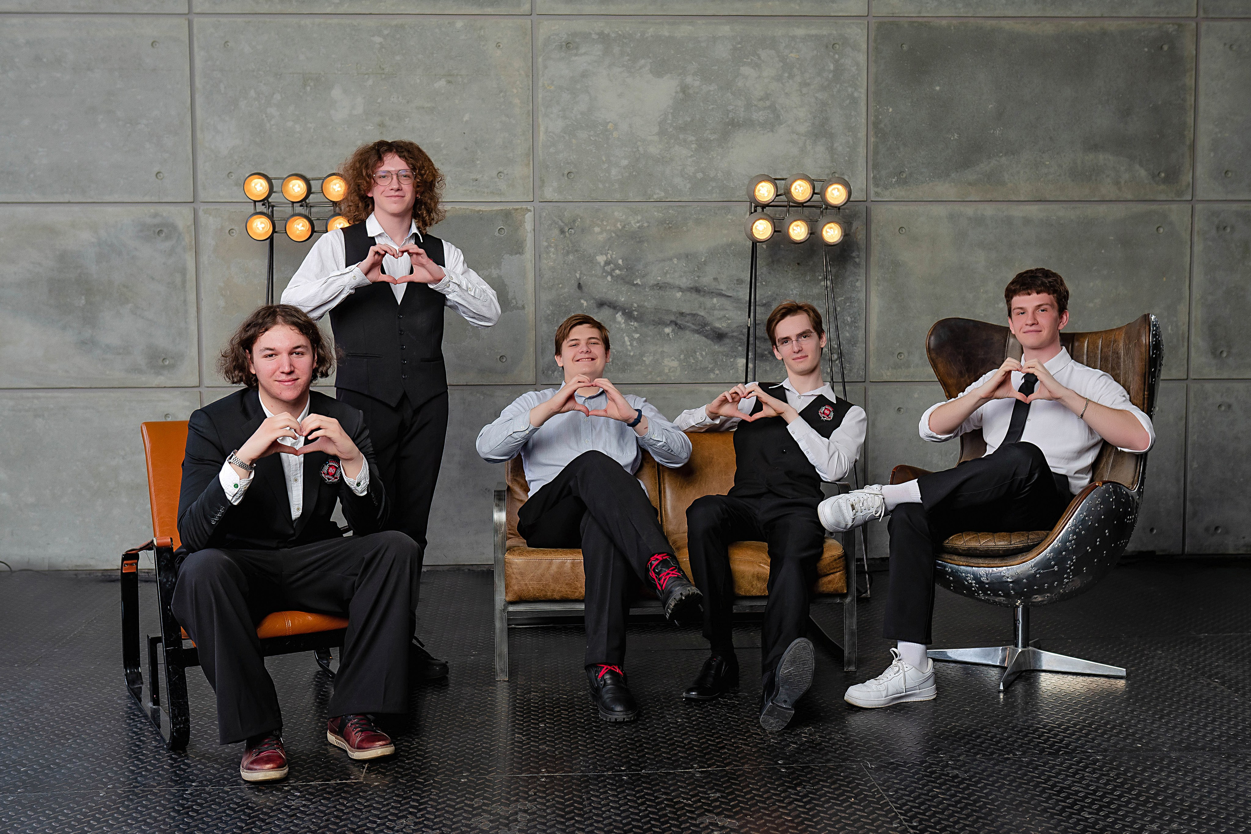 Выпускные (школьные) альбомы (книги) в Ростове-на-Дону. Современные Выпускные Альбомы в Ростове-на-Дону