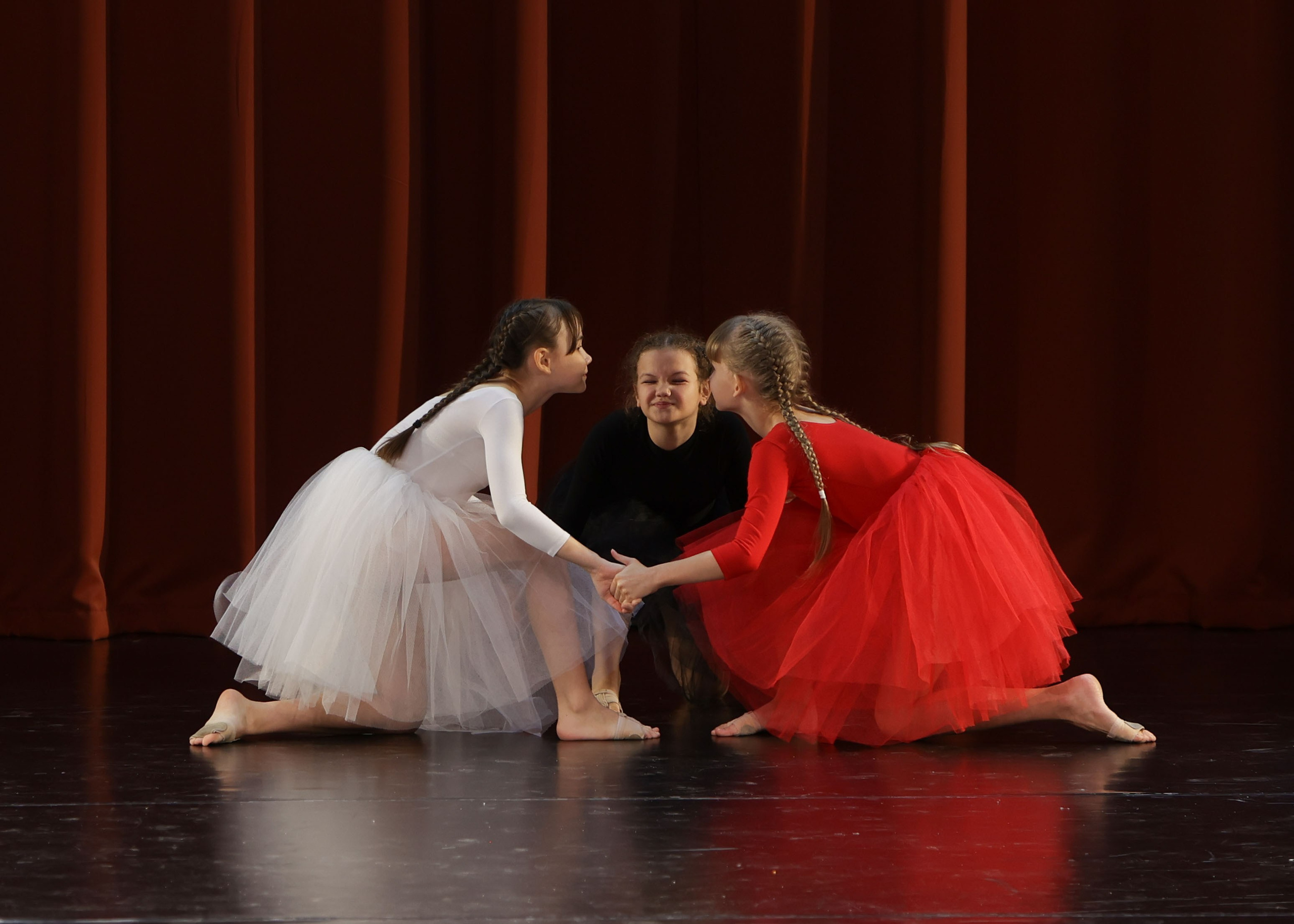 Фестиваль хореографического искусства «КУБОК ЛЕГЕНДЫ — 2025». Выпускные альбомы и школьный фотограф в Подольске, Троицке, Щербинке, Москве и Московской области