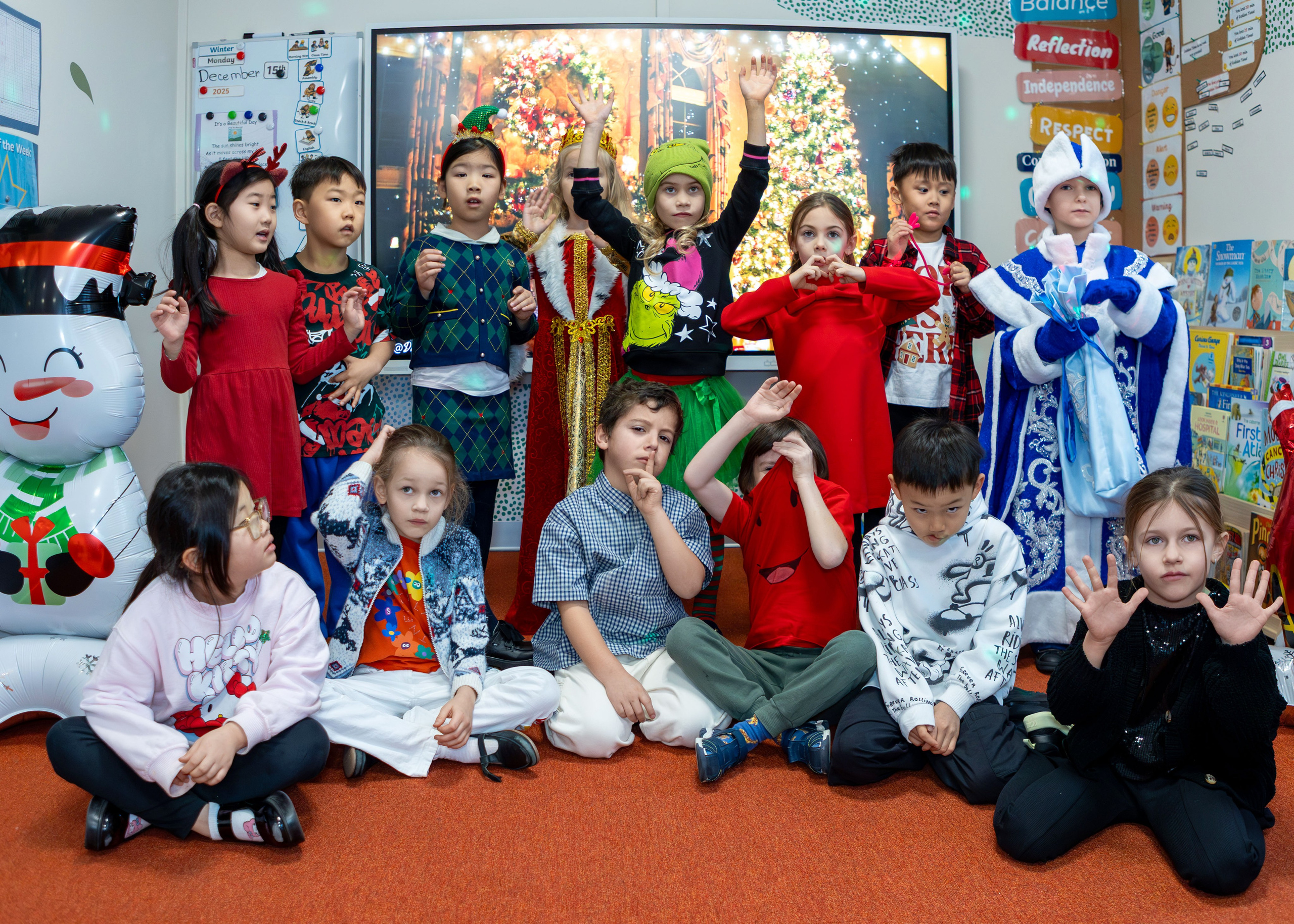 Christmas Celebration at The International School of Moscow. Школьный фотограф и выпускные альбомы | SHKOLBook