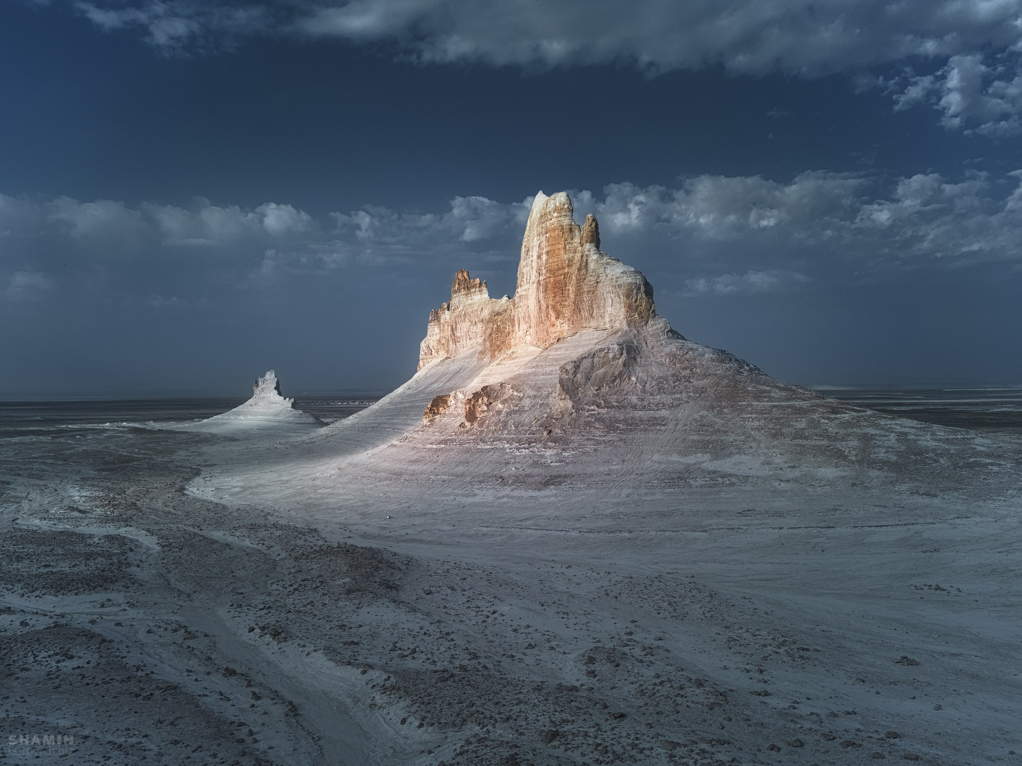 Классический пейзаж — фотограф Константин Шамин. Природа России и мира, горы, озёра, долины и свет. Профессиональная пейзажная фотография, гармония света и пространства.