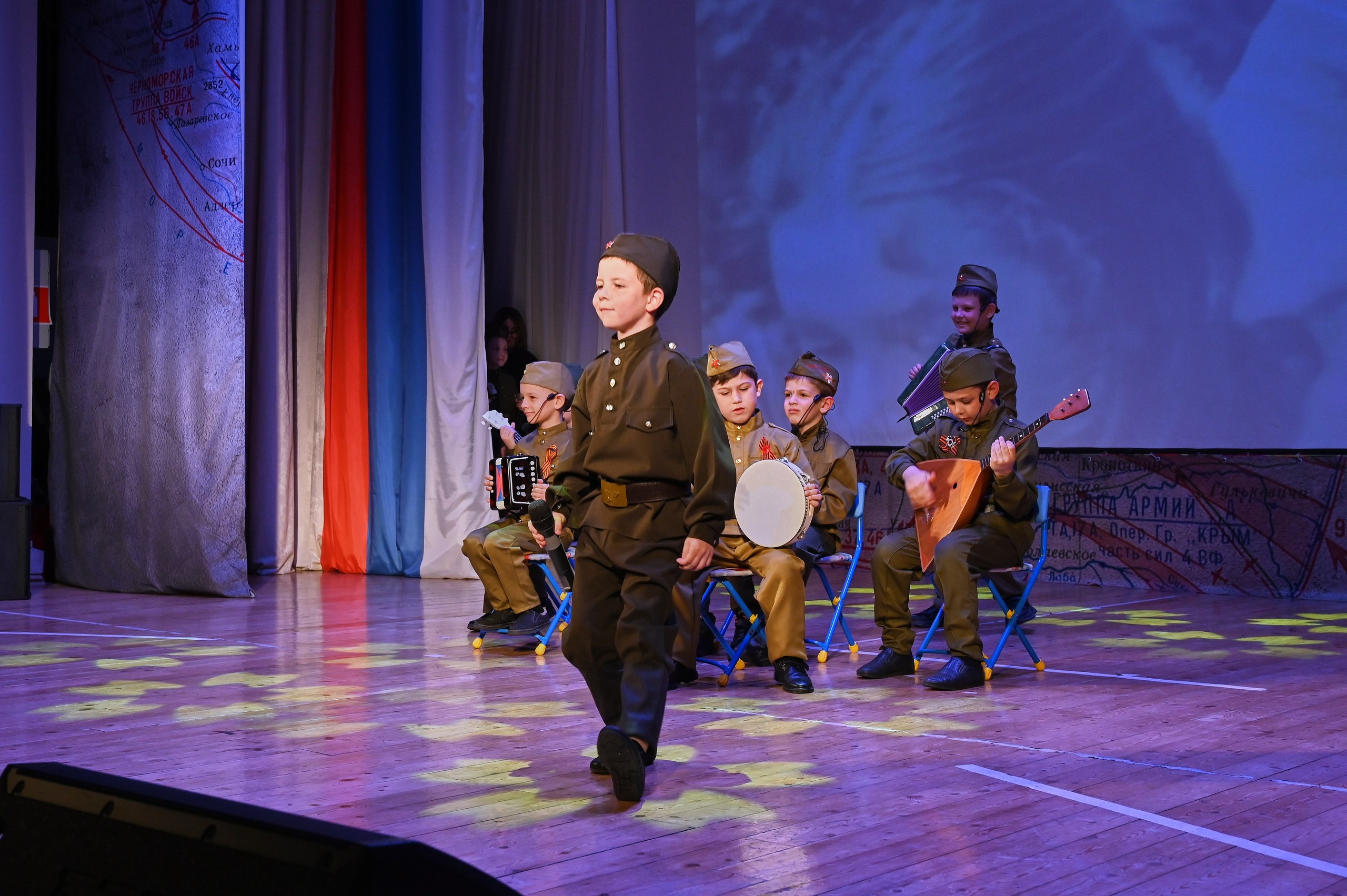 9 мая в ДК КАбардинки. Жизнь курорта Кабардинка в фотографиях