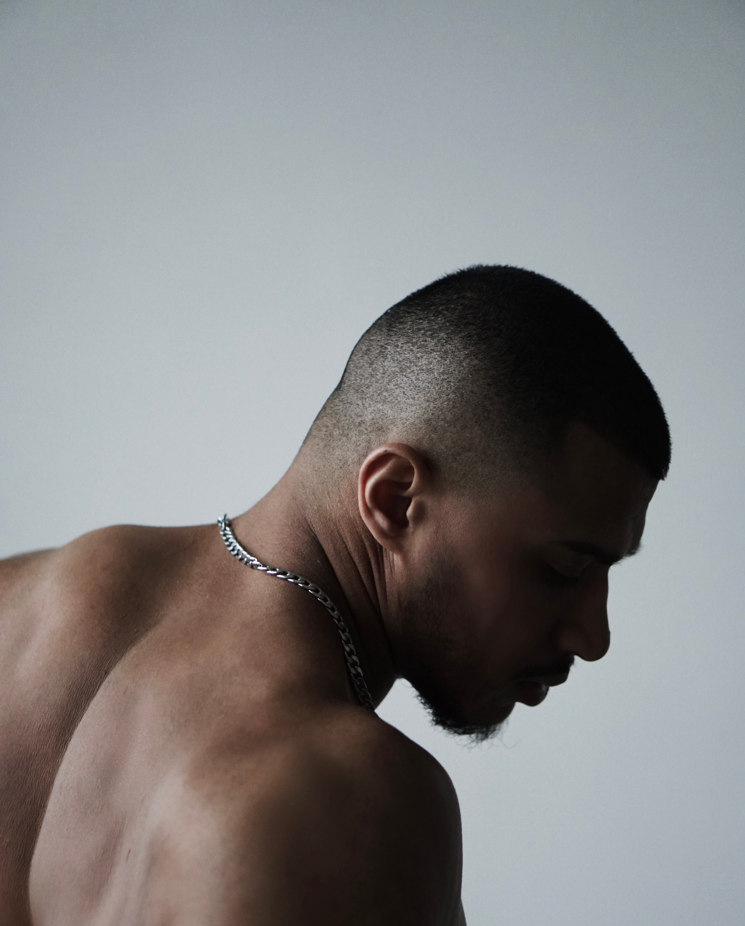 темнокожий парень модель