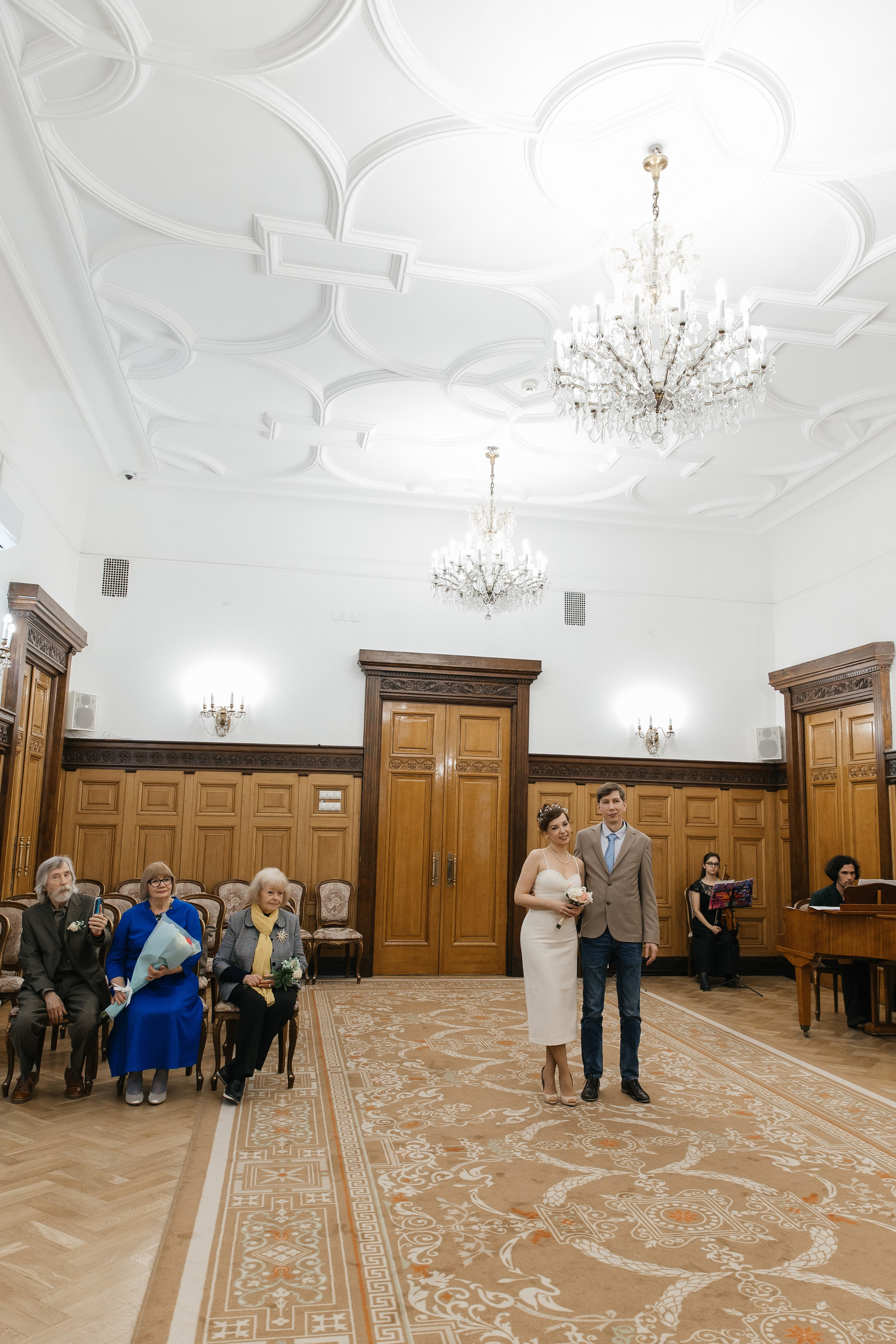Свадебная фотосессия в Грибоедовском ЗАГСе (Дворец Бракосочетания № 1). Фотограф и видеограф Анна Домашенко