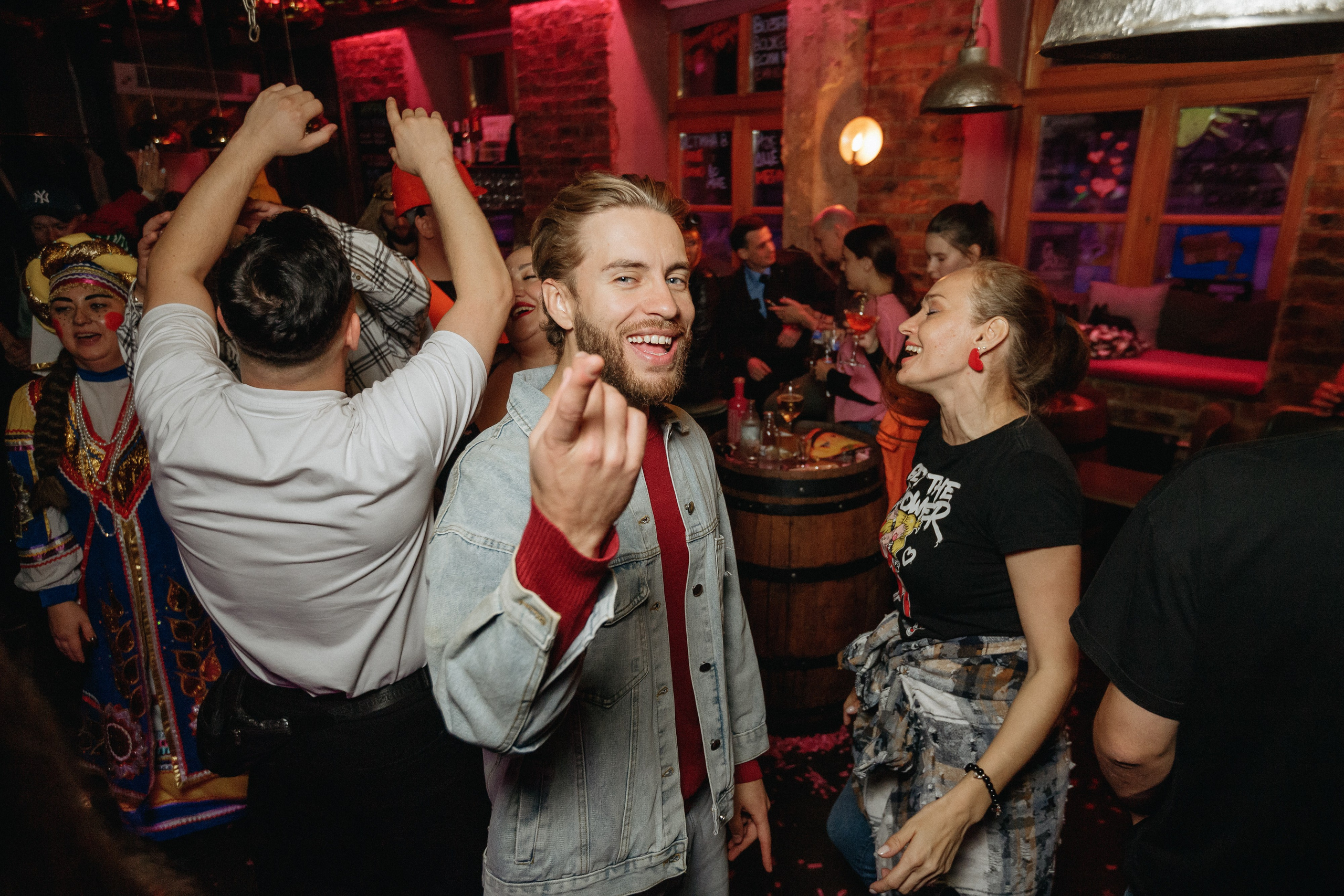 IVENT PARTY. СВОИ. ФОТООТЧЕТЫ-СОБЫТИЯ-МЕСТА