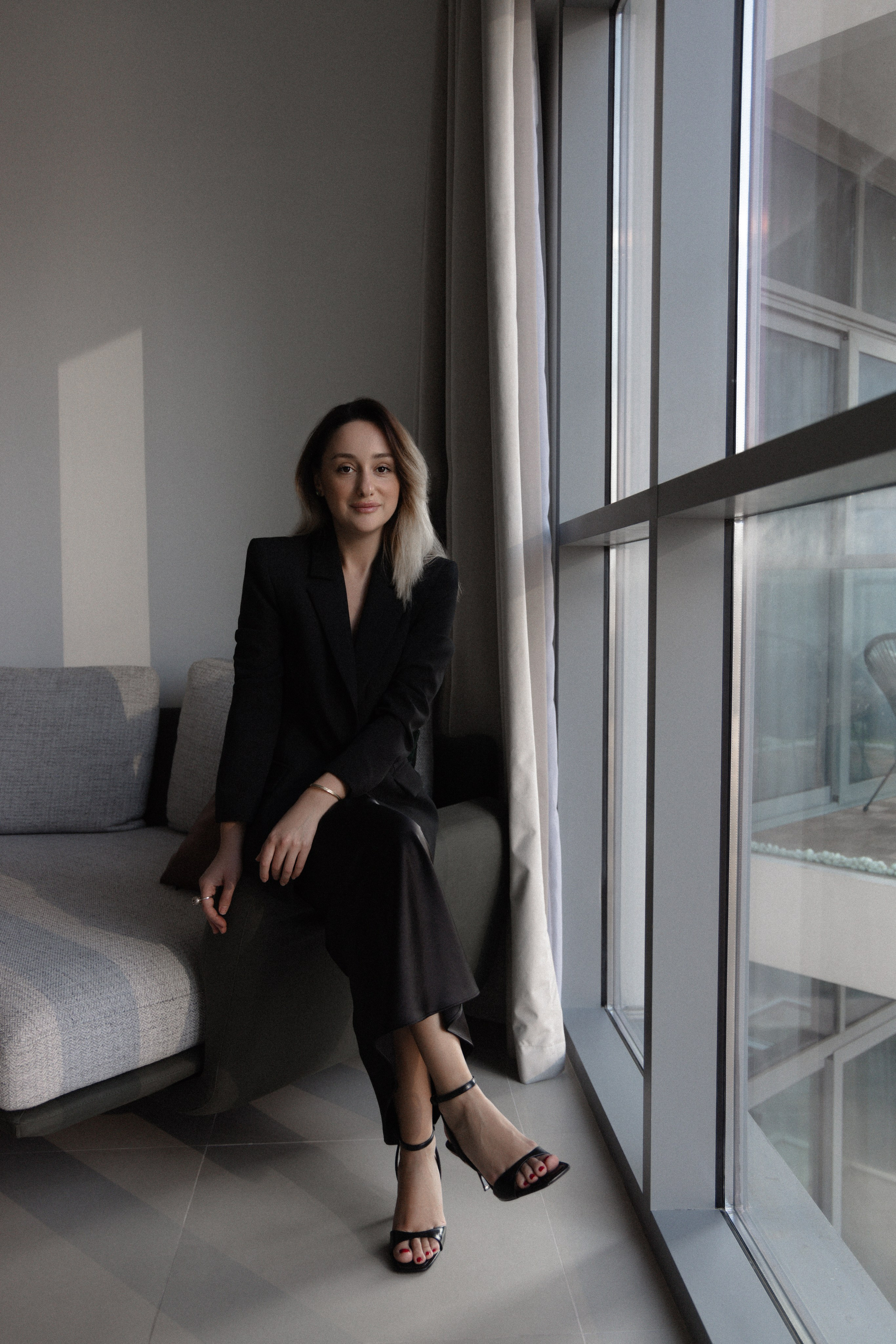 SHE BY VI. Женский портретный фотограф в Москве