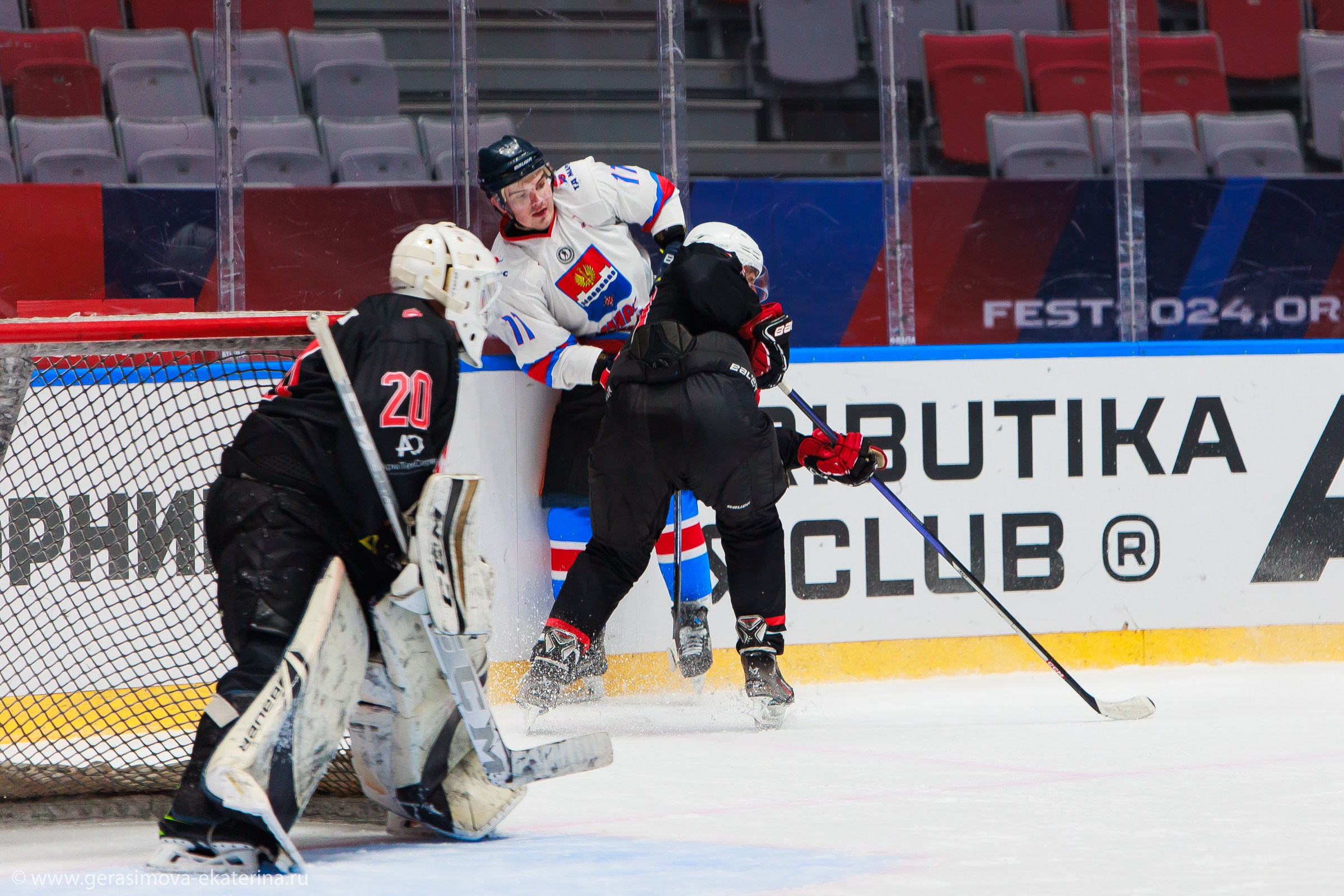 13 Ночная Лига 2024 — фестиваль хоккея. Фотограф Лодейное Поле Екатерина Герасимова в Санкт-Петербурге и Лен. области