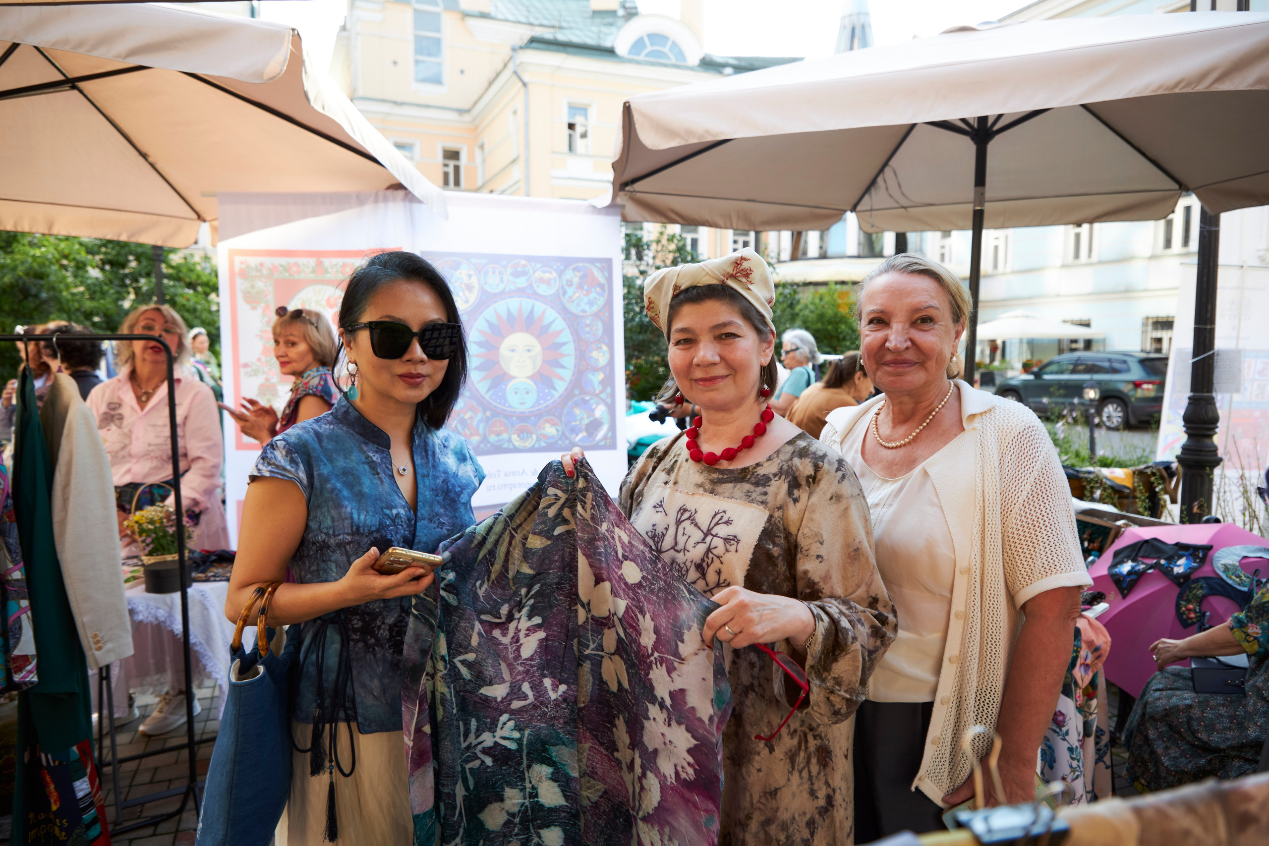 Репортажная съёмка с показа мод сообщества «Мода без пафоса» в Москве. Анна Потявина. Фотограф Москва