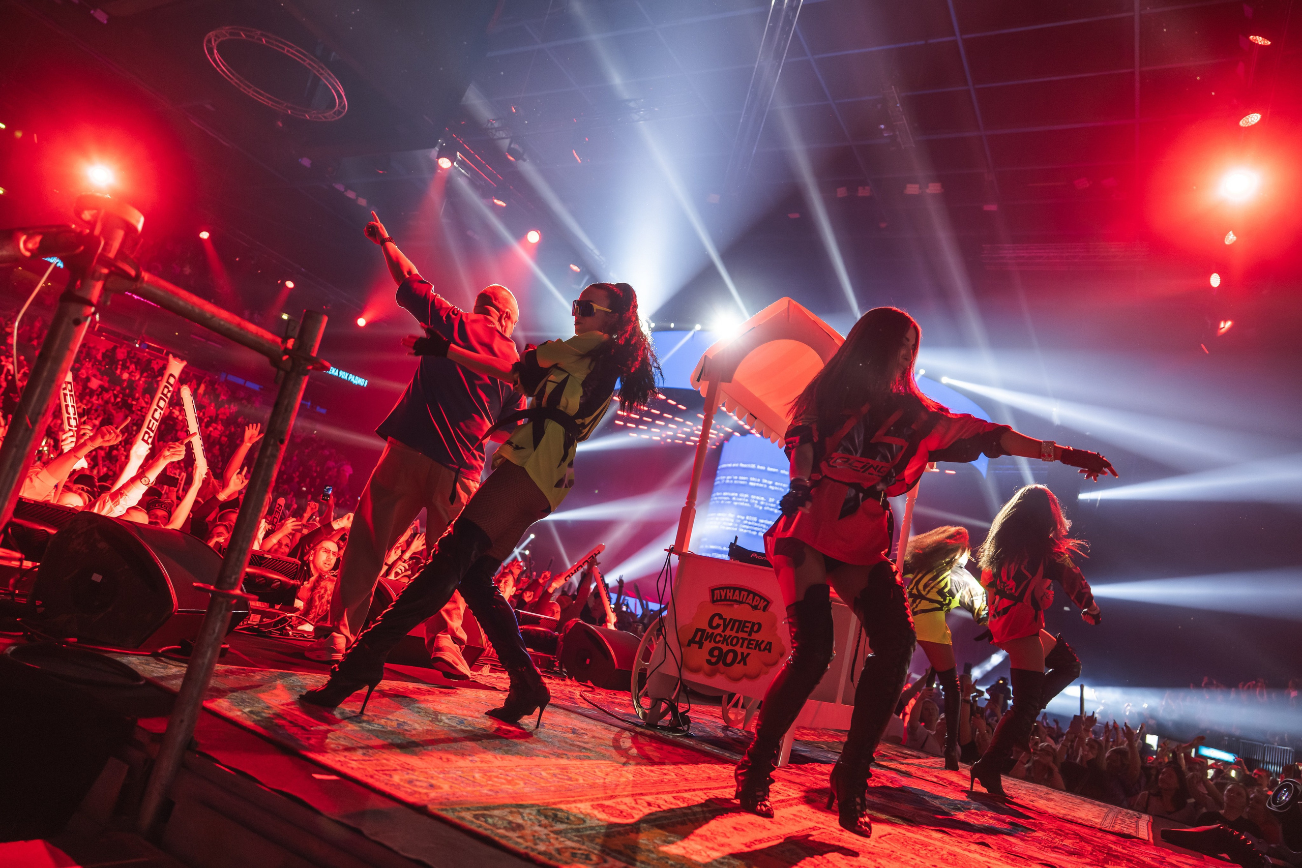 Superdiskoteka 90. Svyatoslav Bunkov | photographer