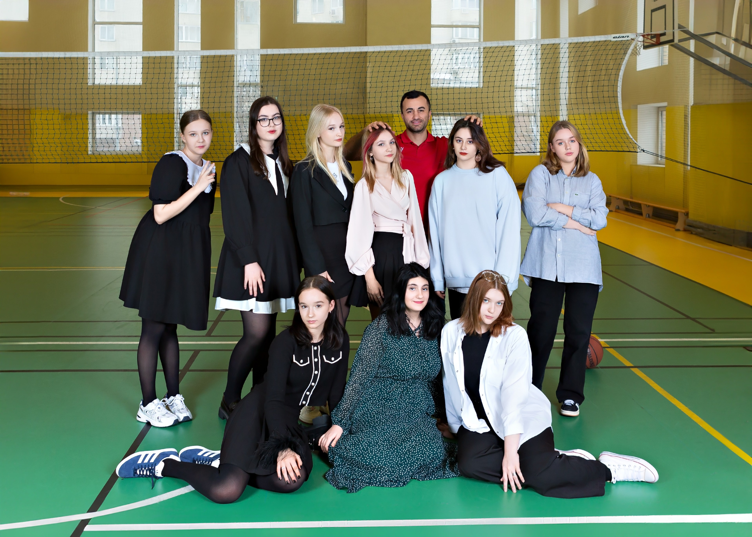 Выпускной альбом для 9 Класса. Выпускные альбомы и школьный фотограф в Подольске, Троицке, Щербинке, Москве и Московской области