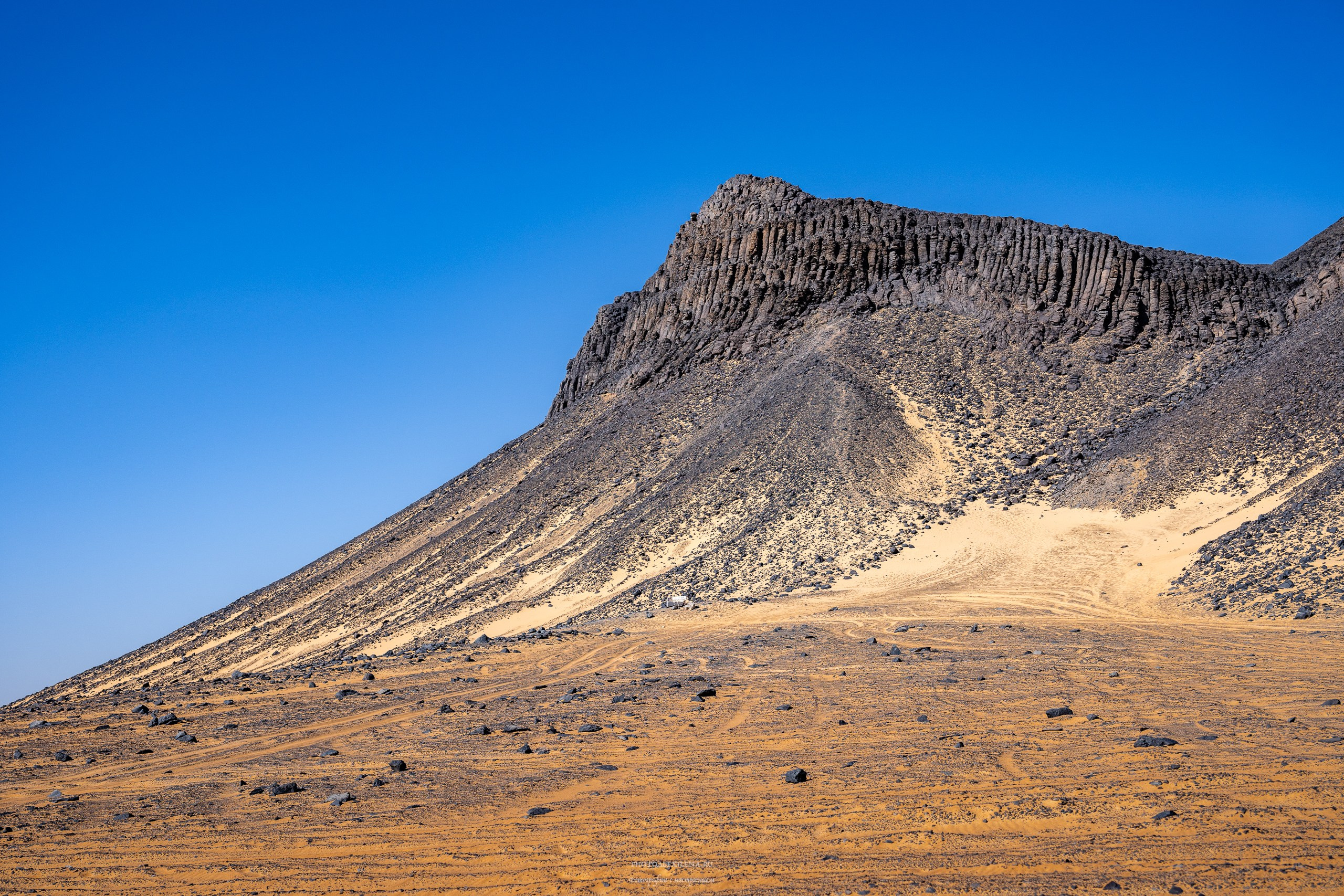Пустыня чёрная, пустыня белая. Авторские стильные фотокартины