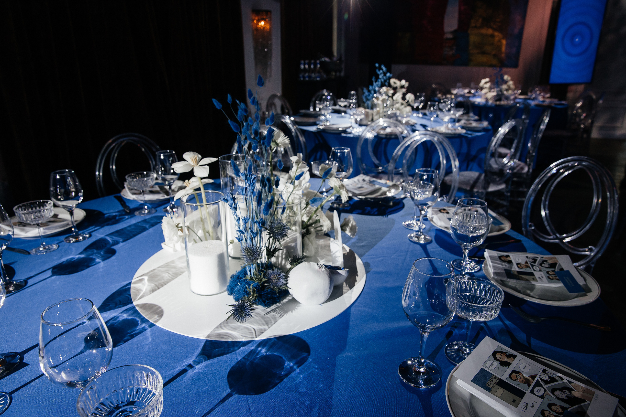 Свадьба в ресторане в синих тонах