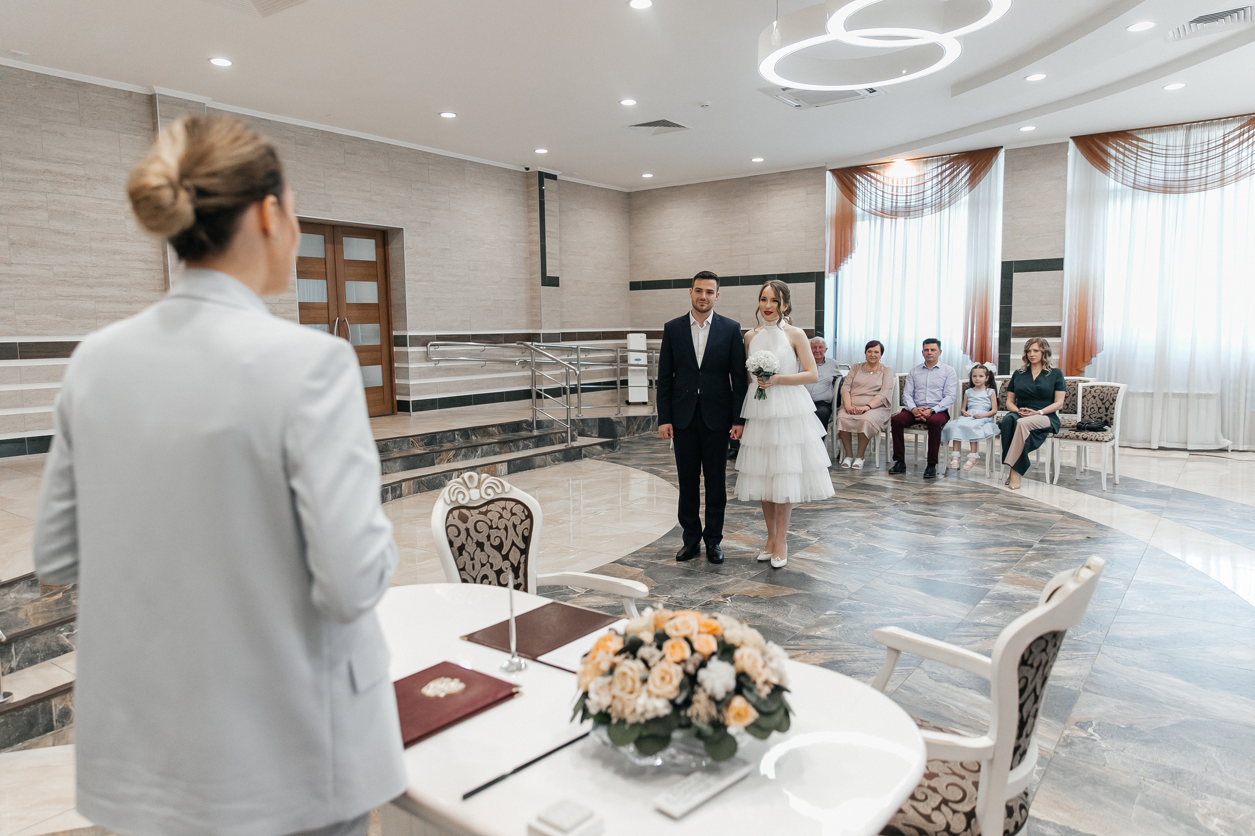 Свадьба в Царицыно. Свадебный фотограф в Москве Элина Ларченкова. Фото, которые цепляют