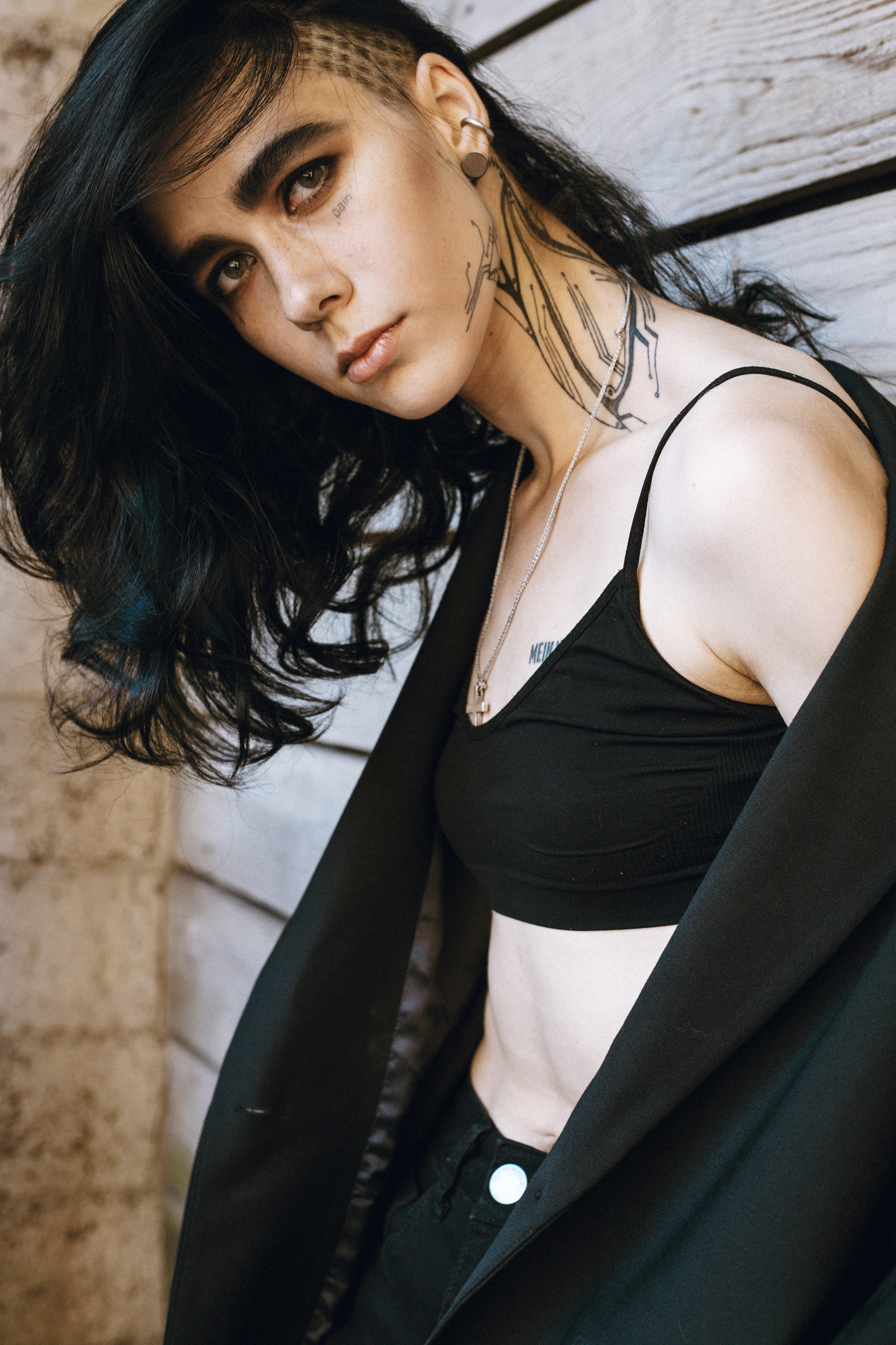 Женский портрет, уличная фотосессия на трехгорной мануфактуре. Свадебный фотограф в Москве Элина Ларченкова. Фото, которые цепляют